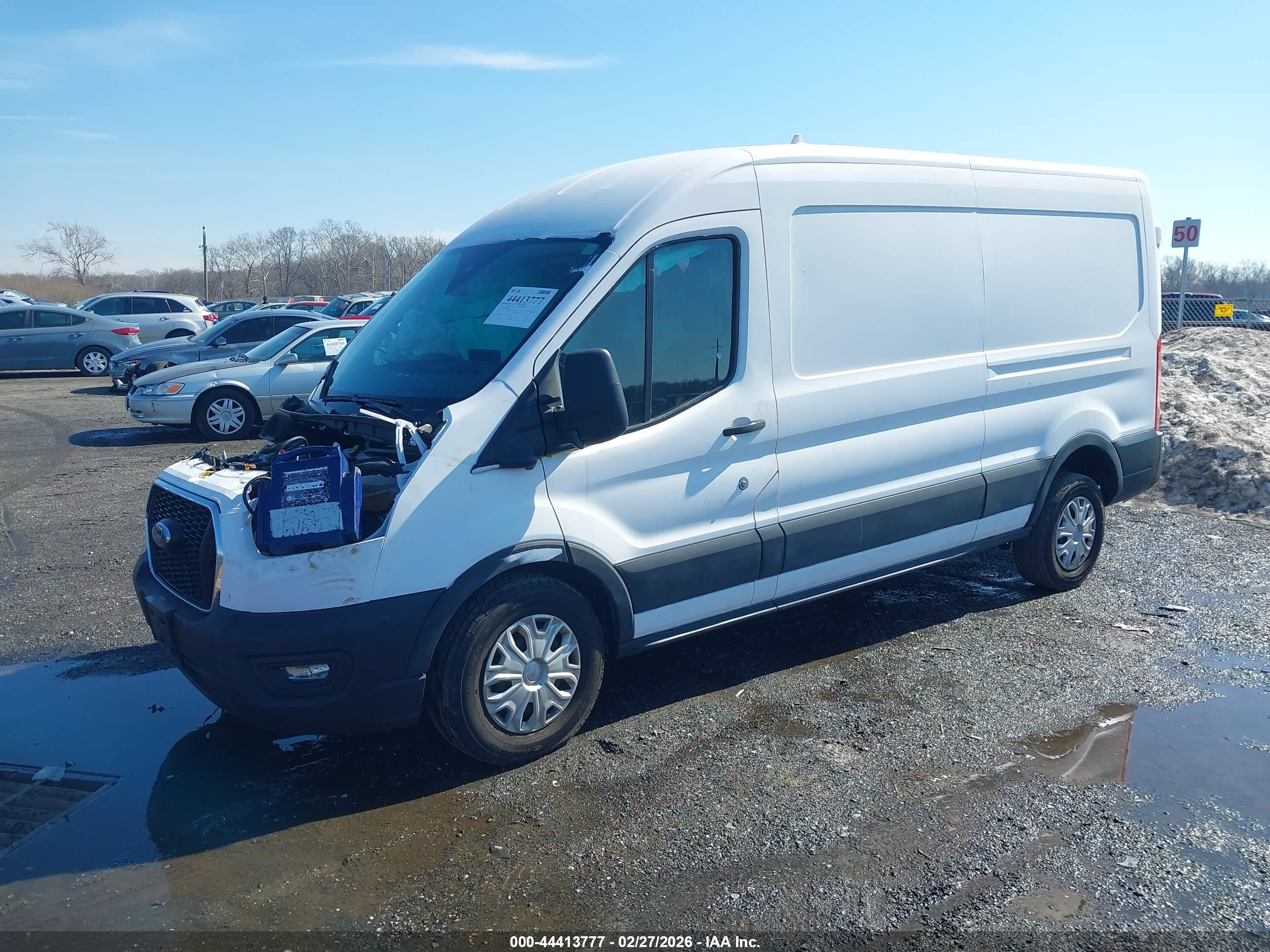 FORD TRANSIT-250 image 2