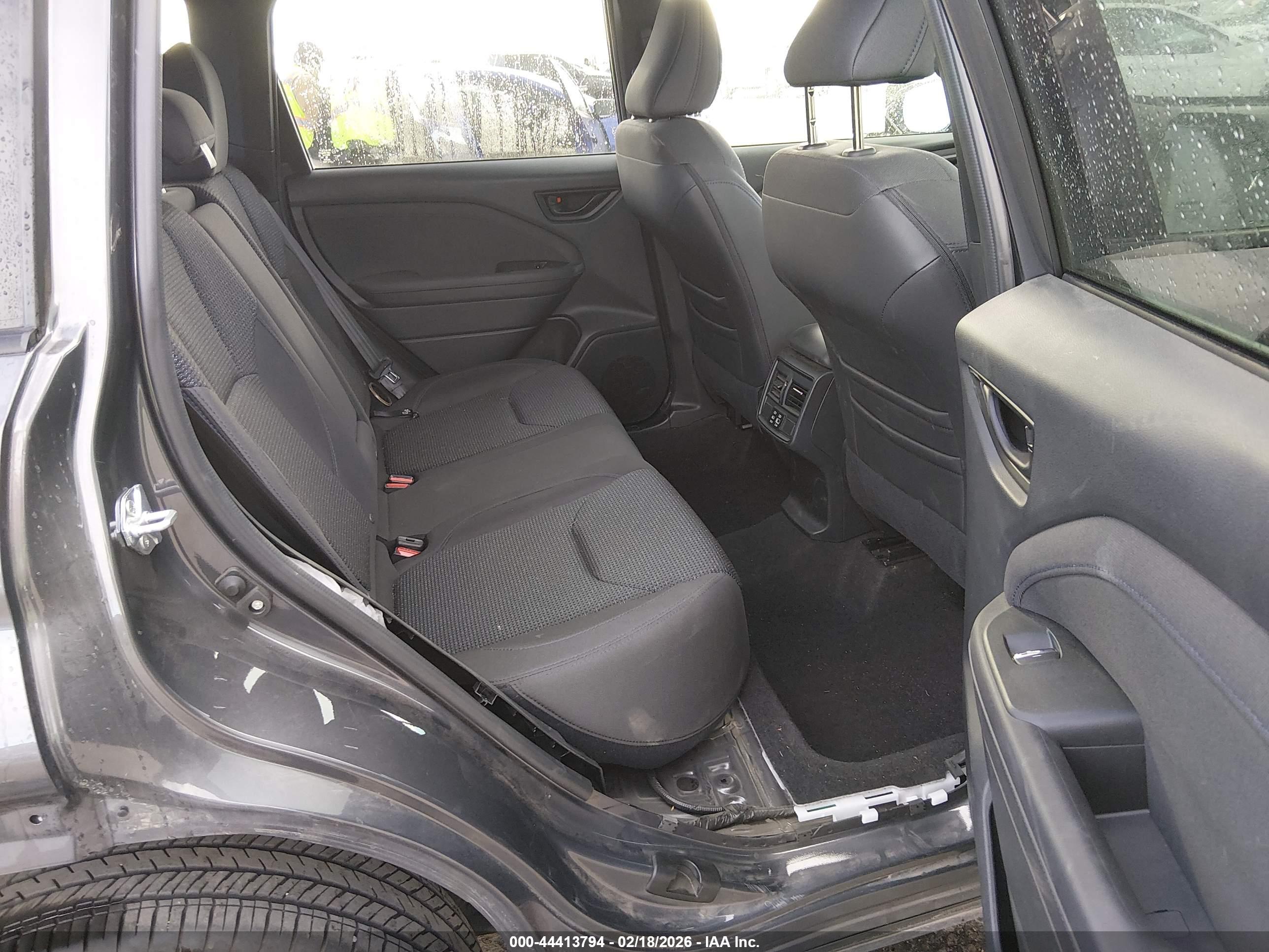 SUBARU FORESTER image 8