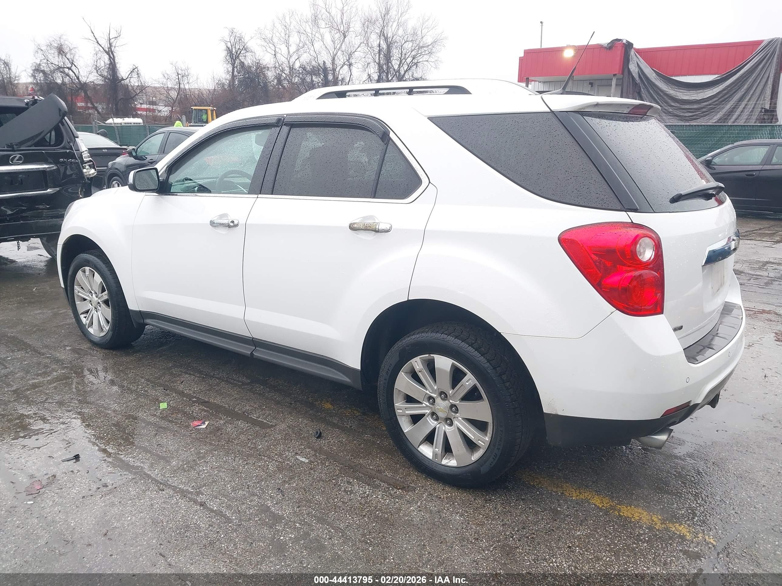 CHEVROLET EQUINOX image 3