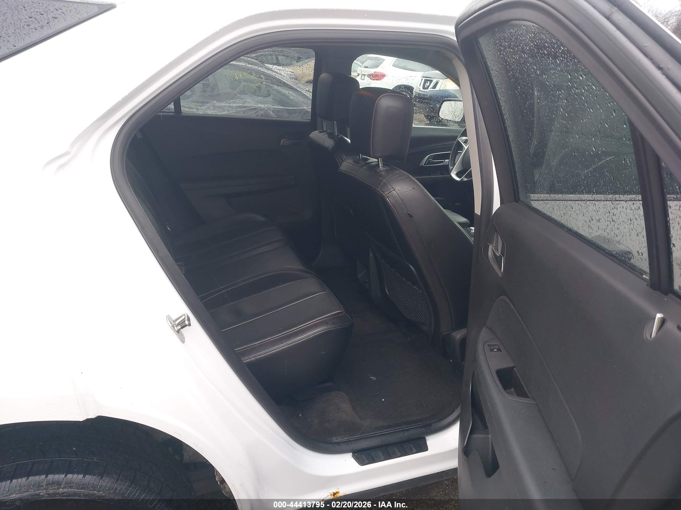 CHEVROLET EQUINOX image 8
