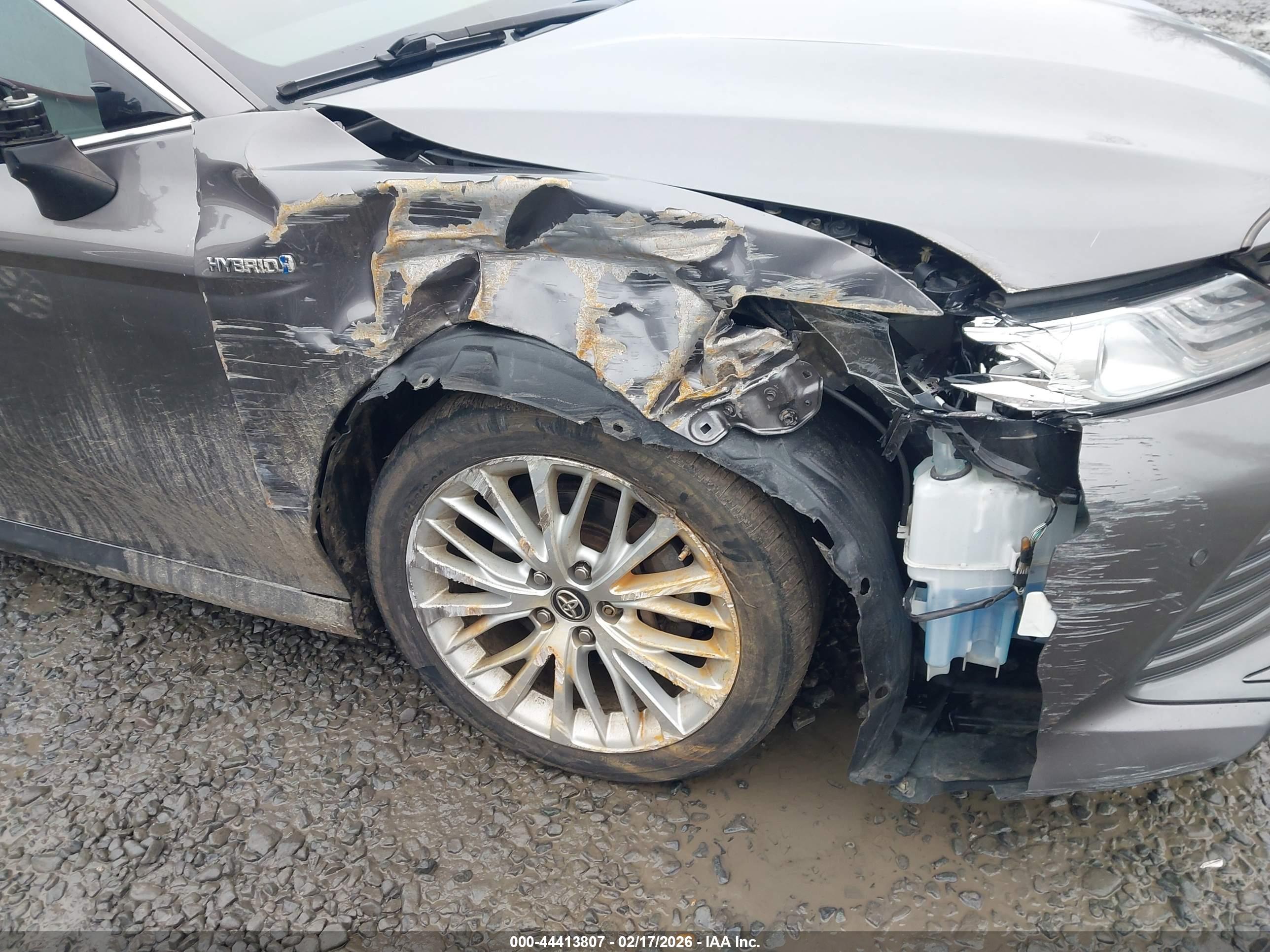 TOYOTA CAMRY image 6
