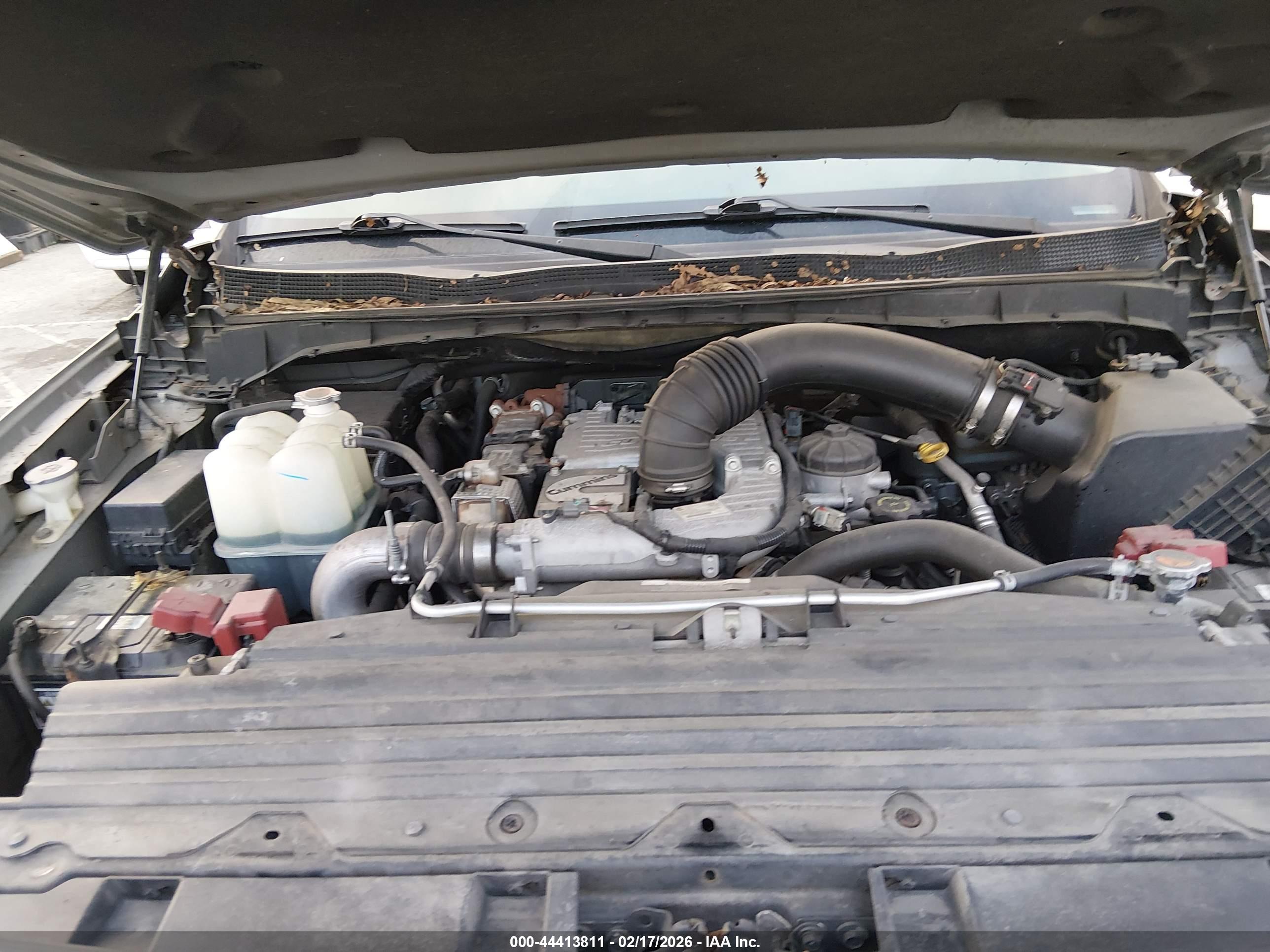 NISSAN TITAN image 10