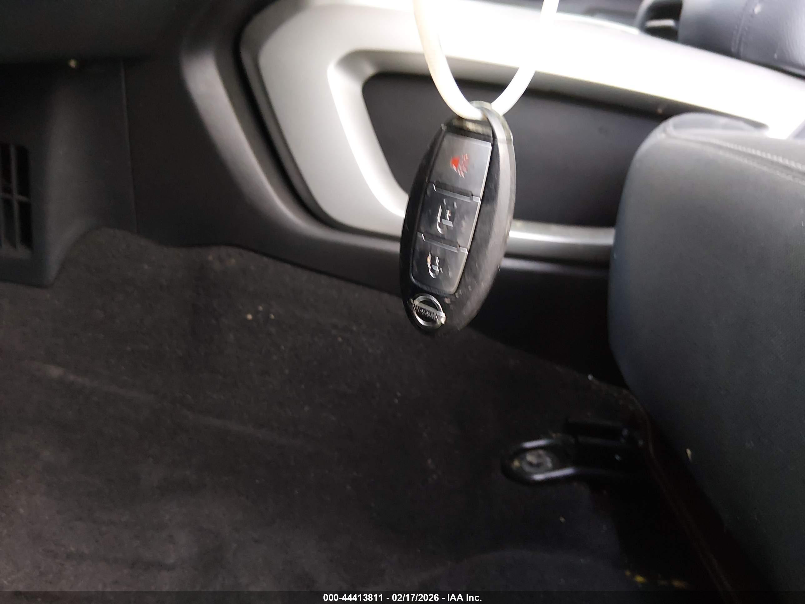 NISSAN TITAN image 11