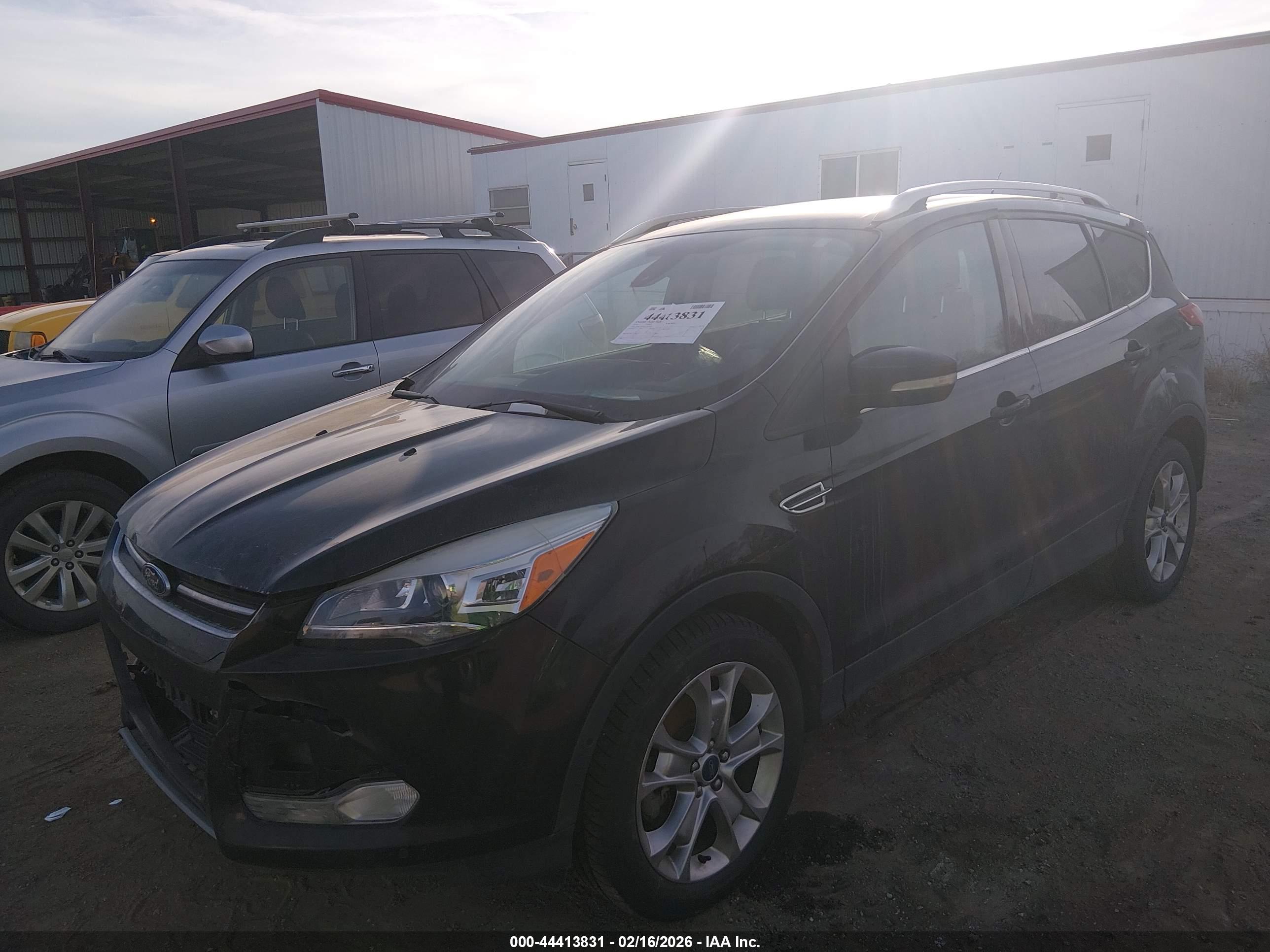 FORD ESCAPE image 2