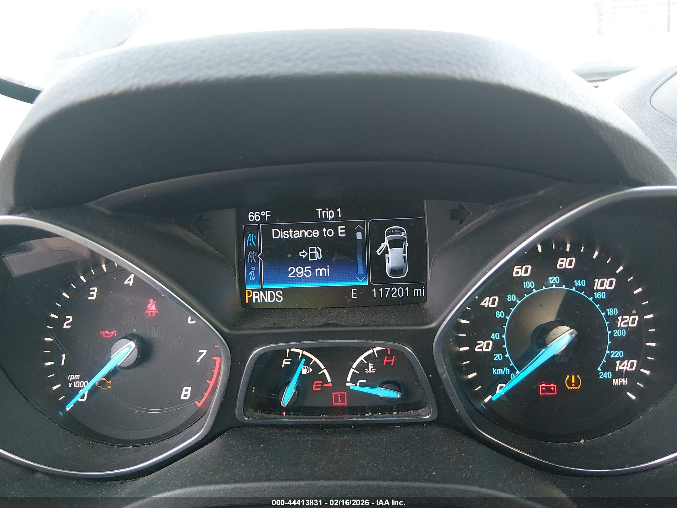 FORD ESCAPE image 7
