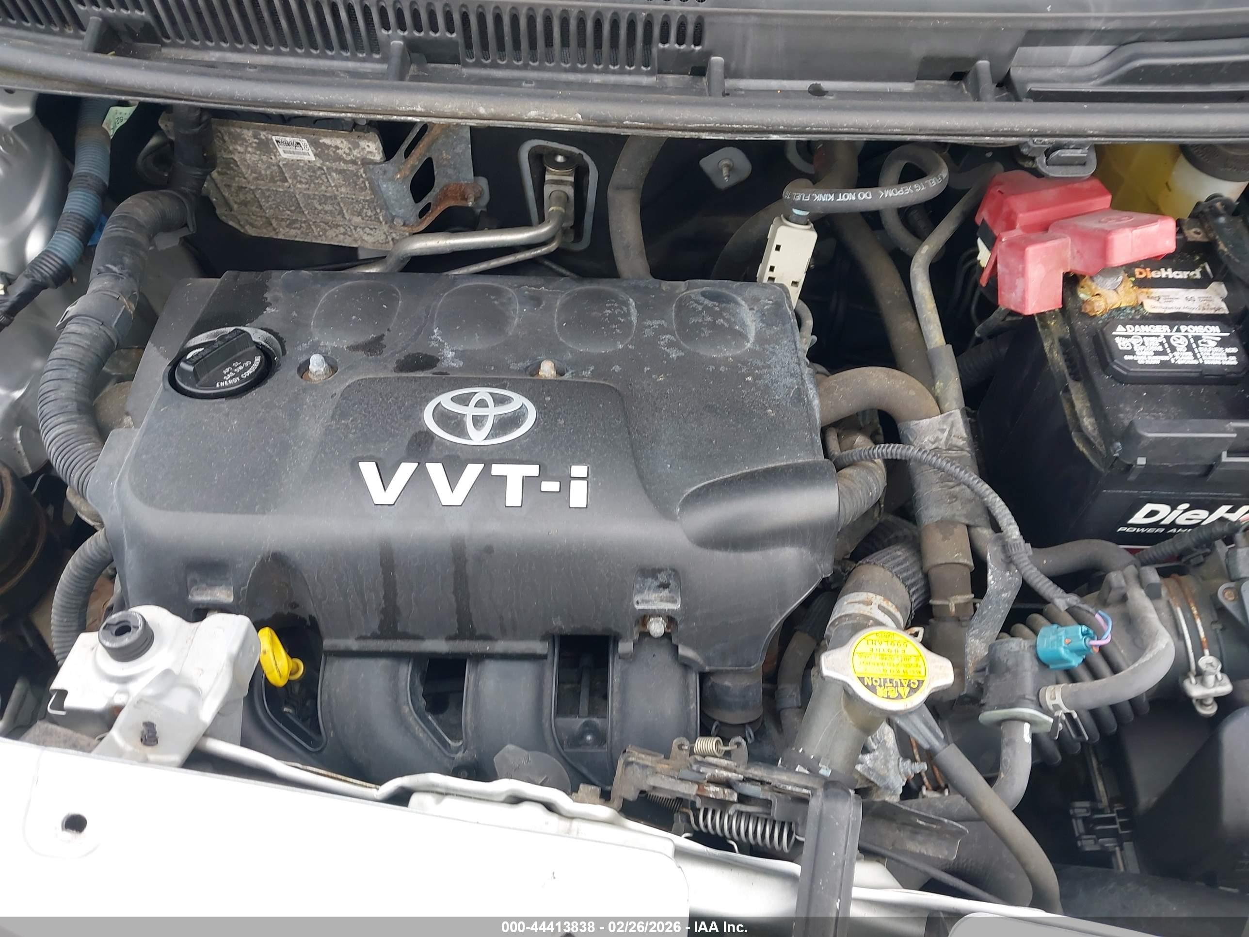 TOYOTA YARIS image 10