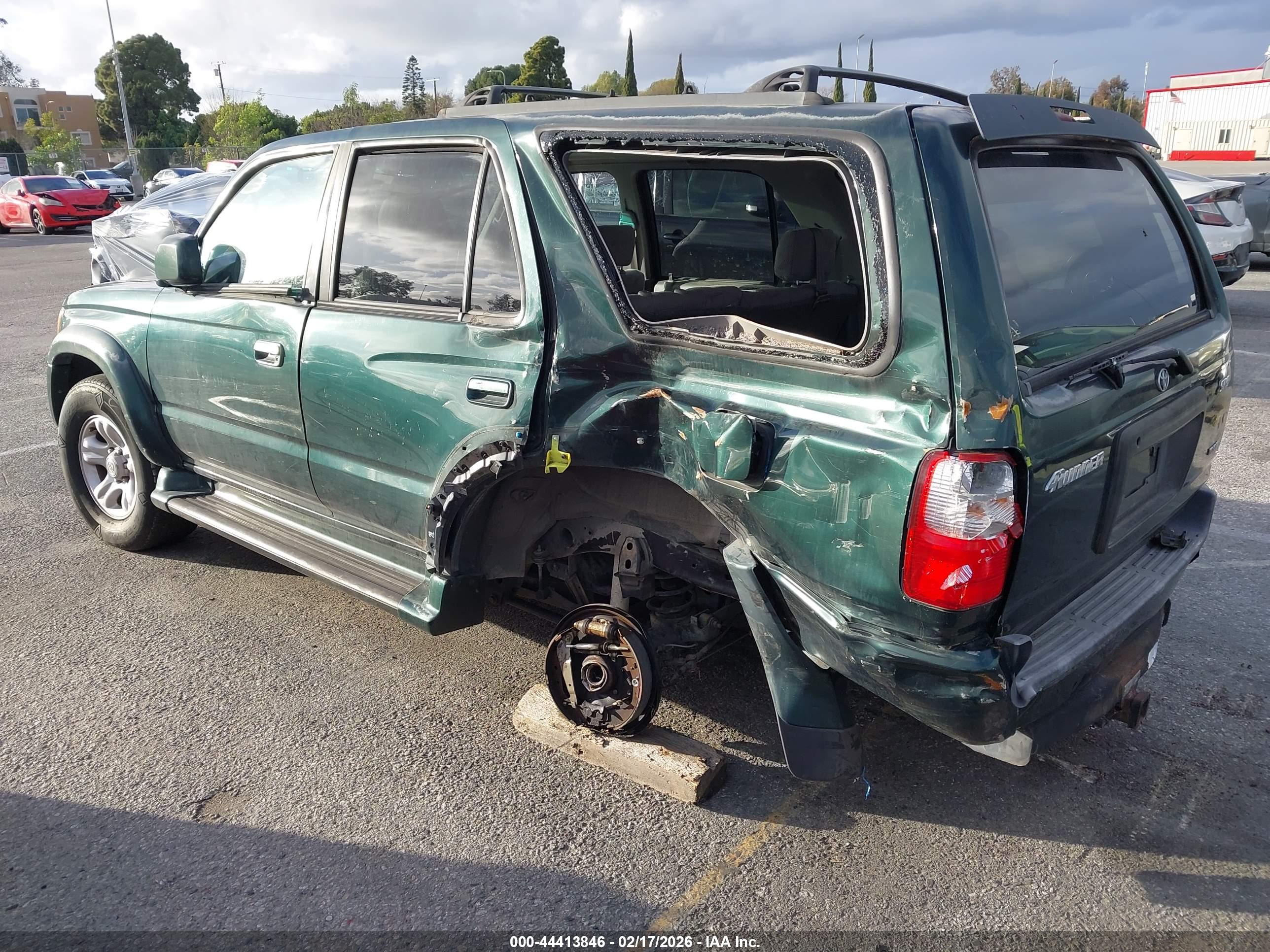 TOYOTA 4RUNNER image 3