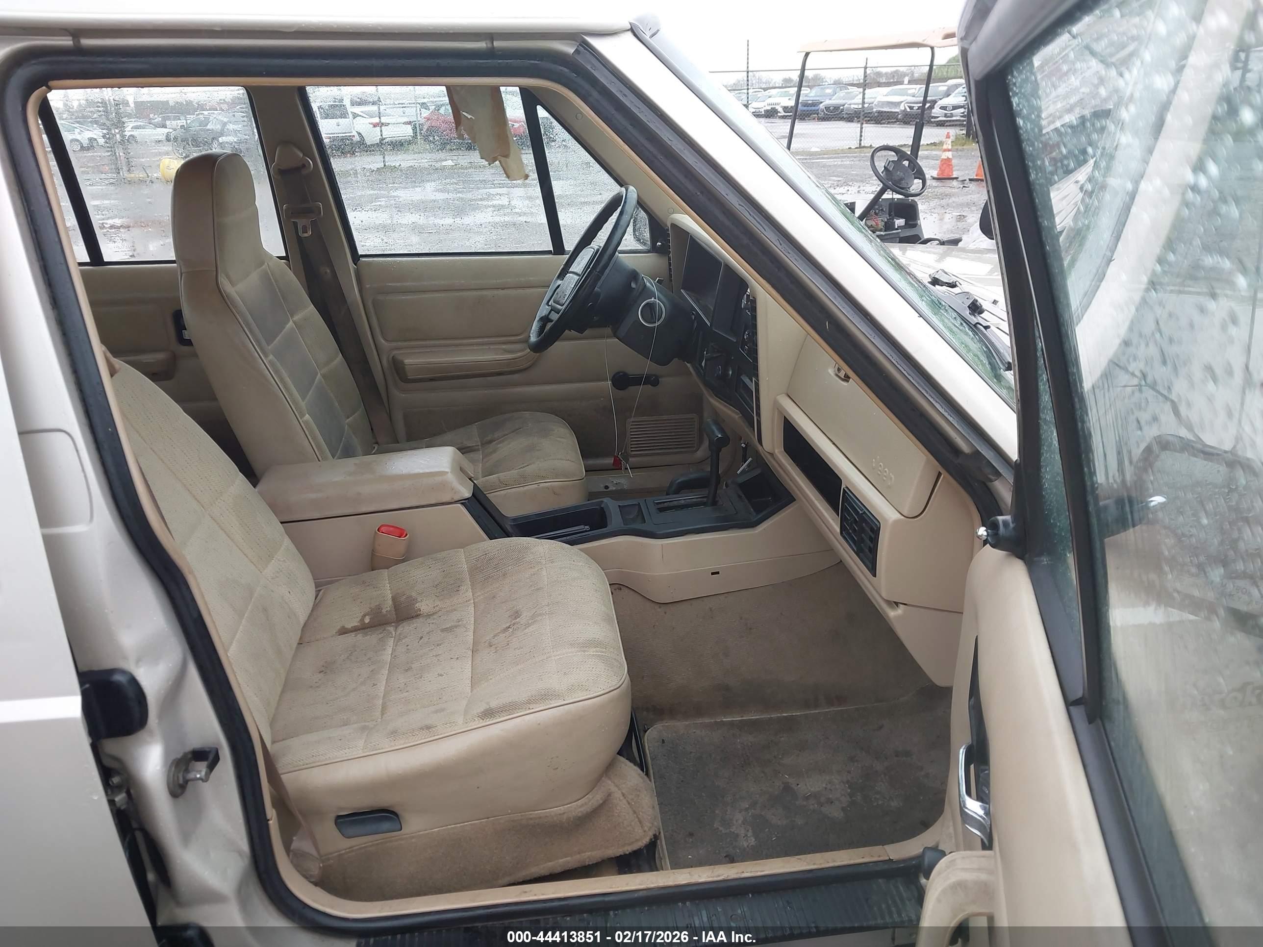JEEP CHEROKEE image 5