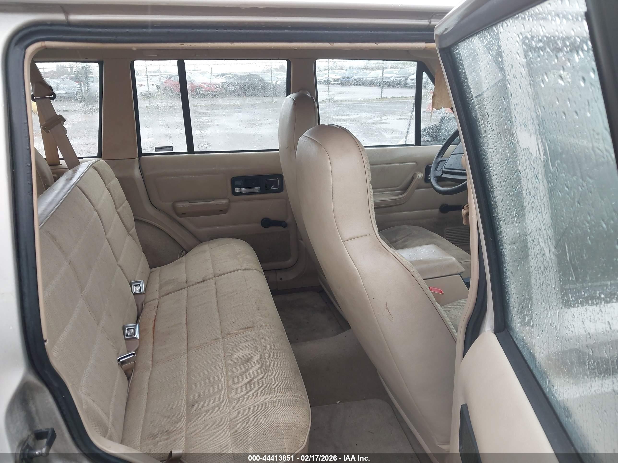 JEEP CHEROKEE image 8