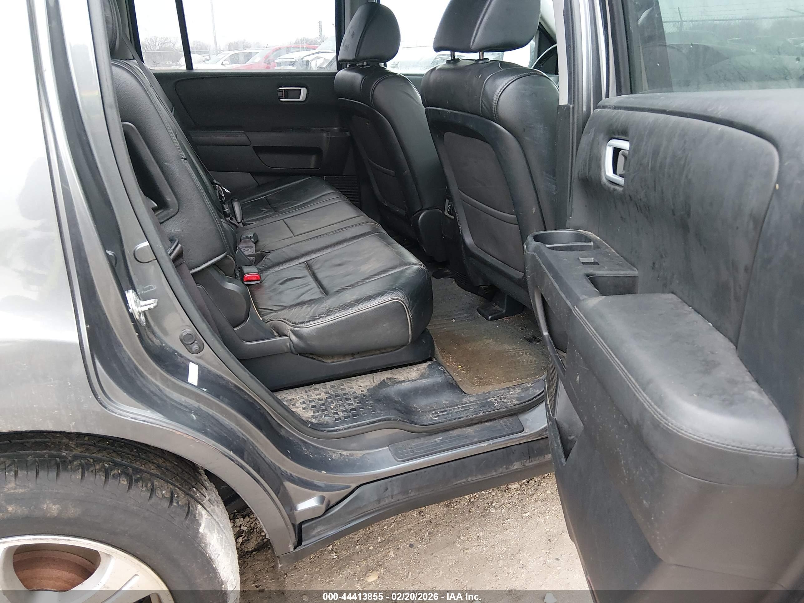 HONDA PILOT image 8