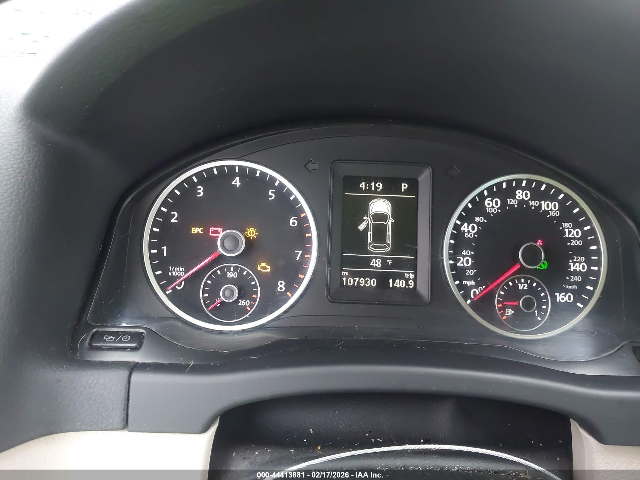 VOLKSWAGEN TIGUAN image 7
