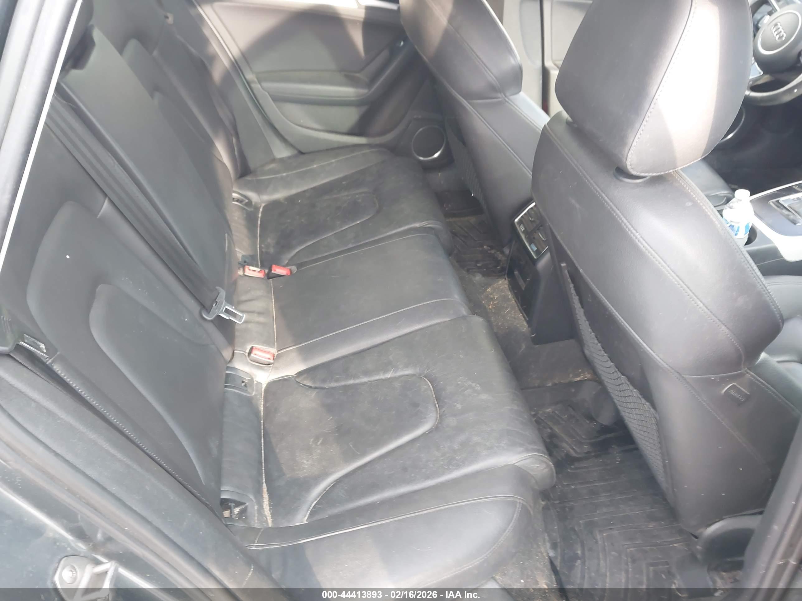 AUDI A4 image 8