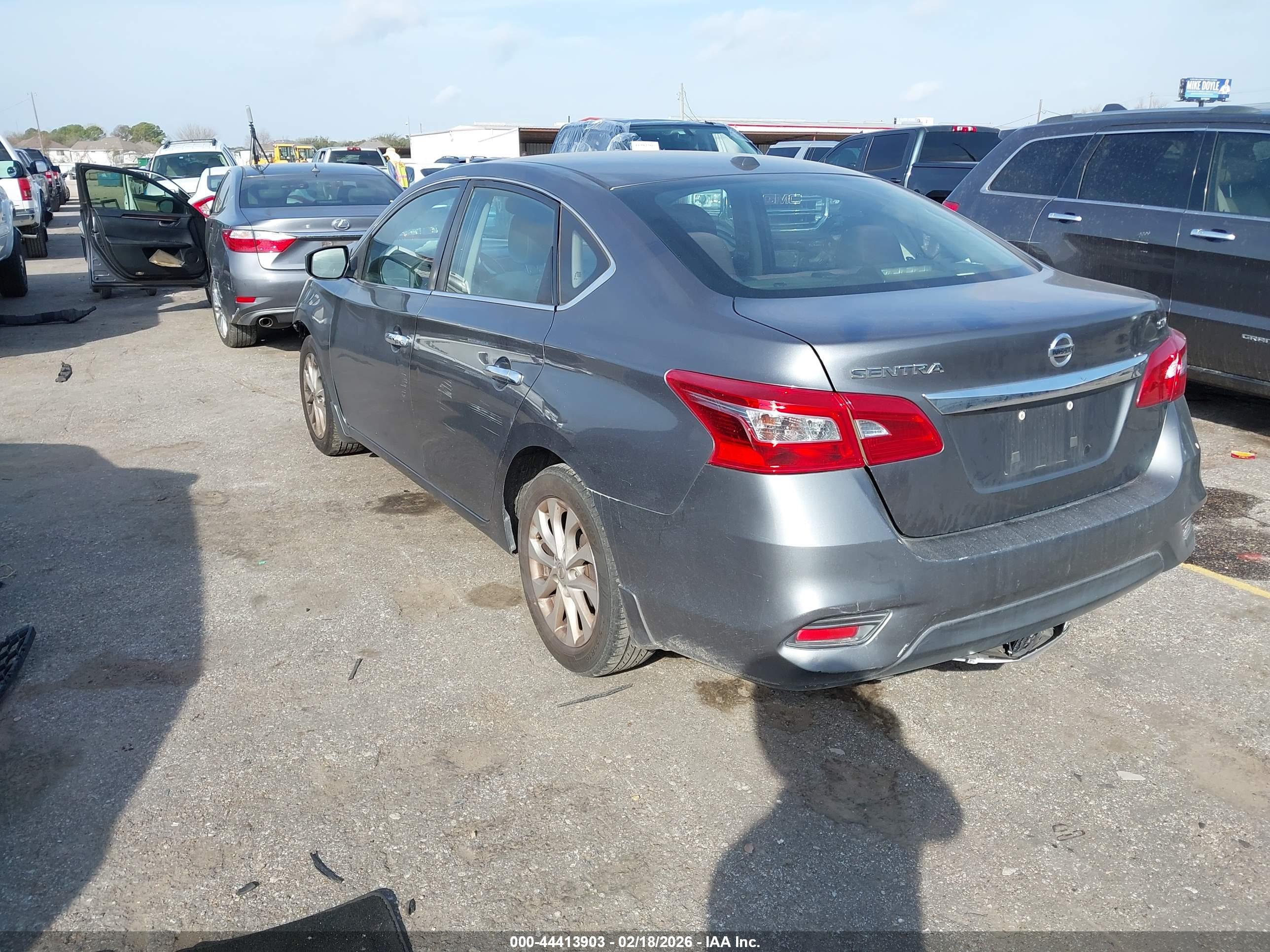 NISSAN SENTRA image 3