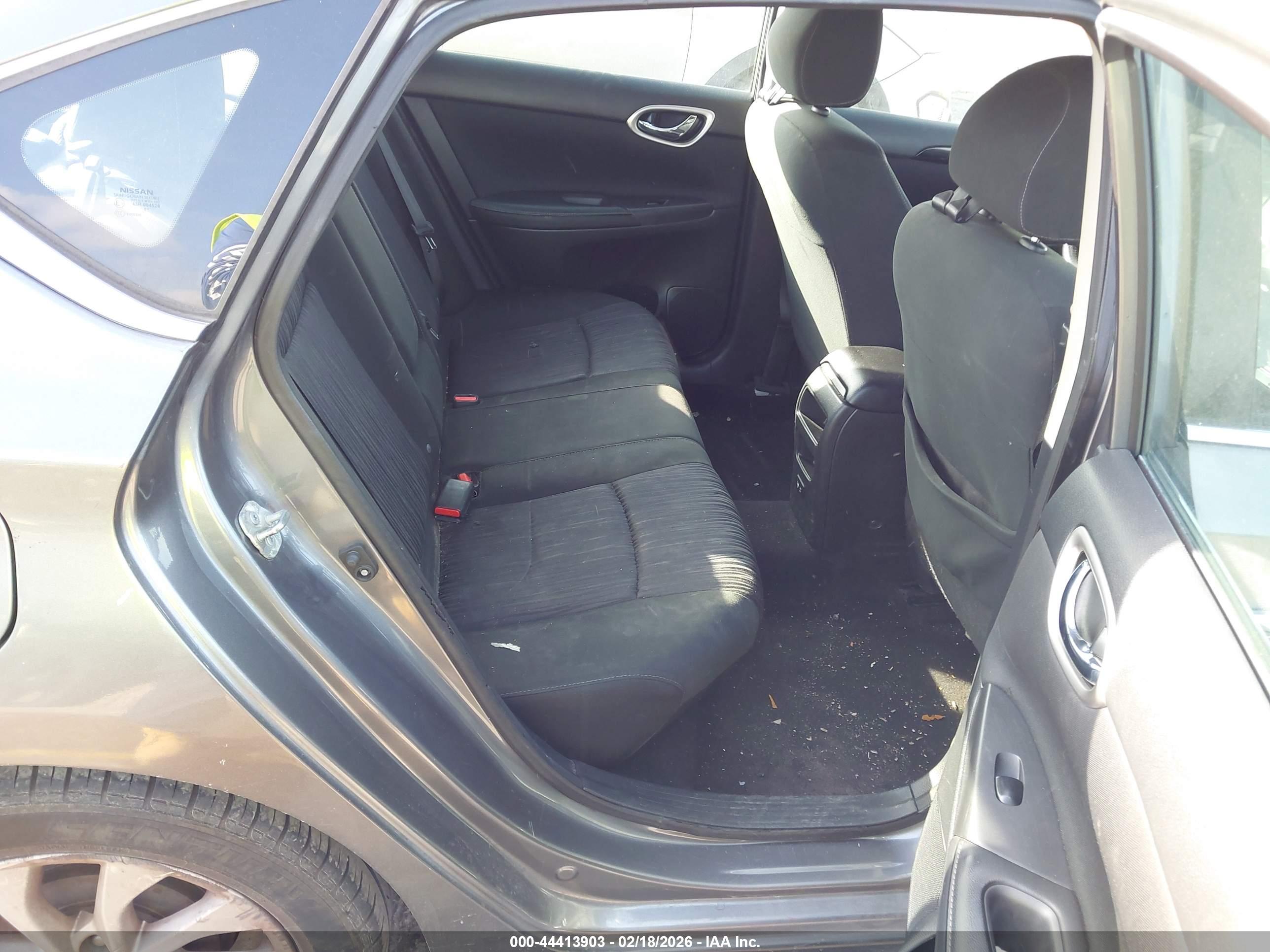 NISSAN SENTRA image 8