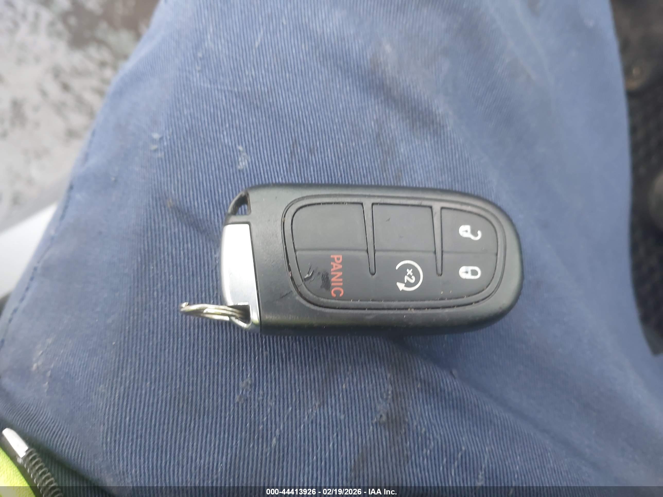 JEEP CHEROKEE image 11