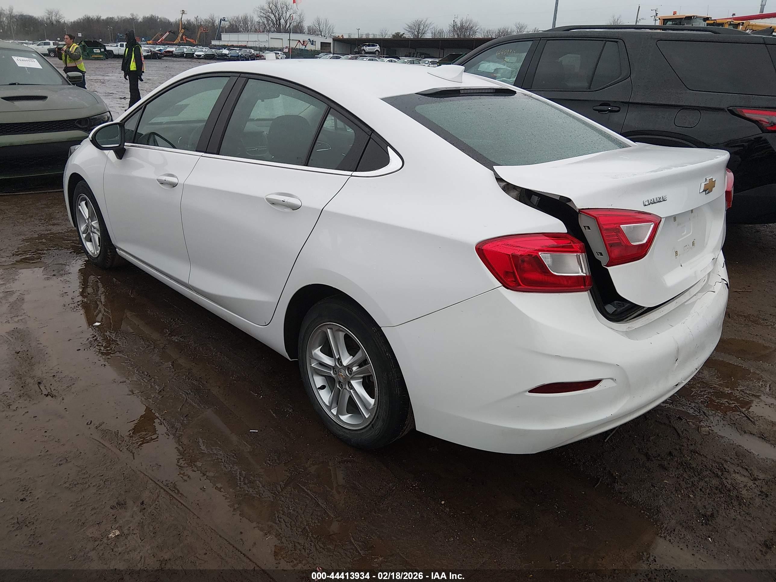 CHEVROLET CRUZE image 3