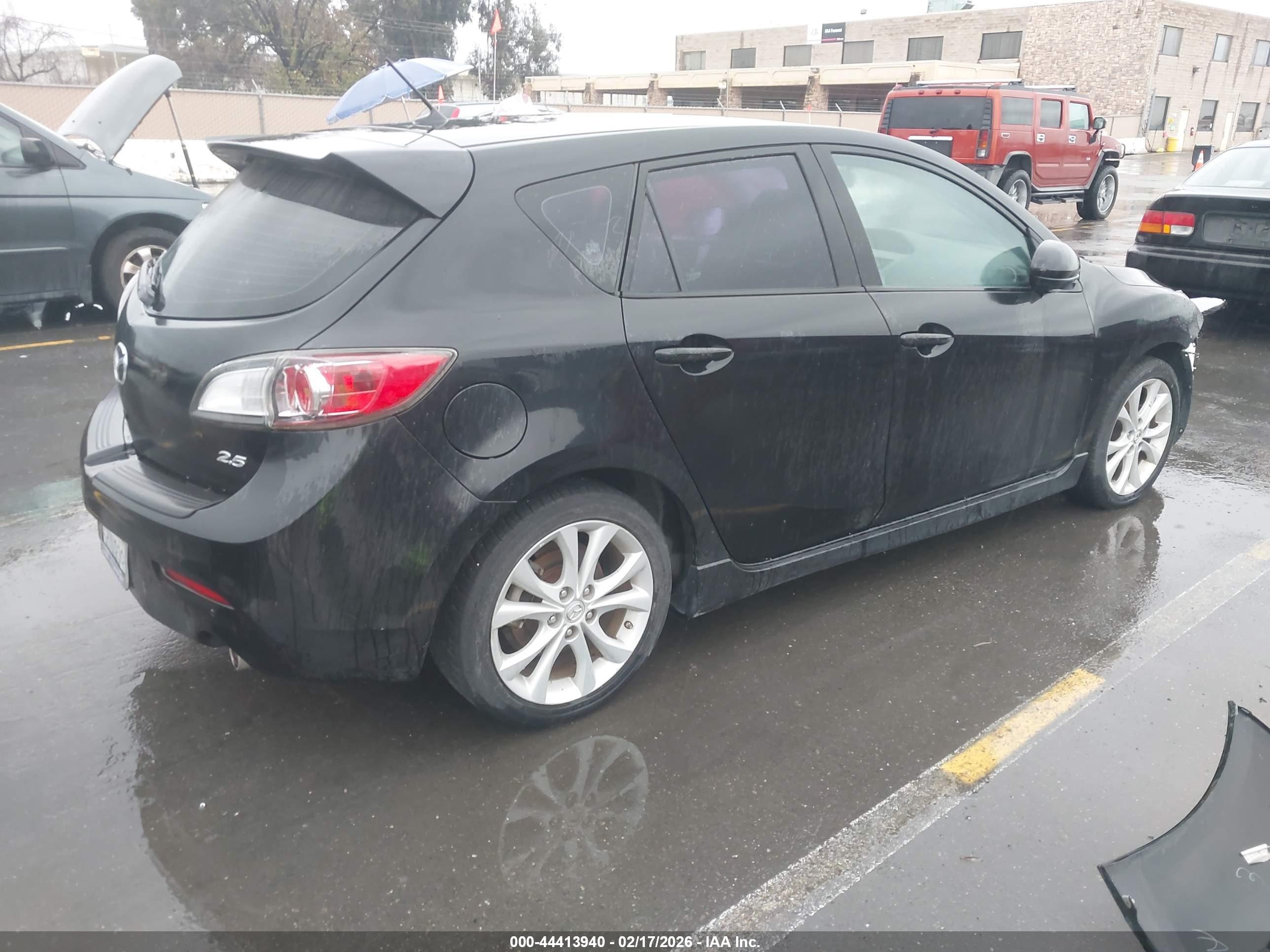 MAZDA MAZDA3 image 4