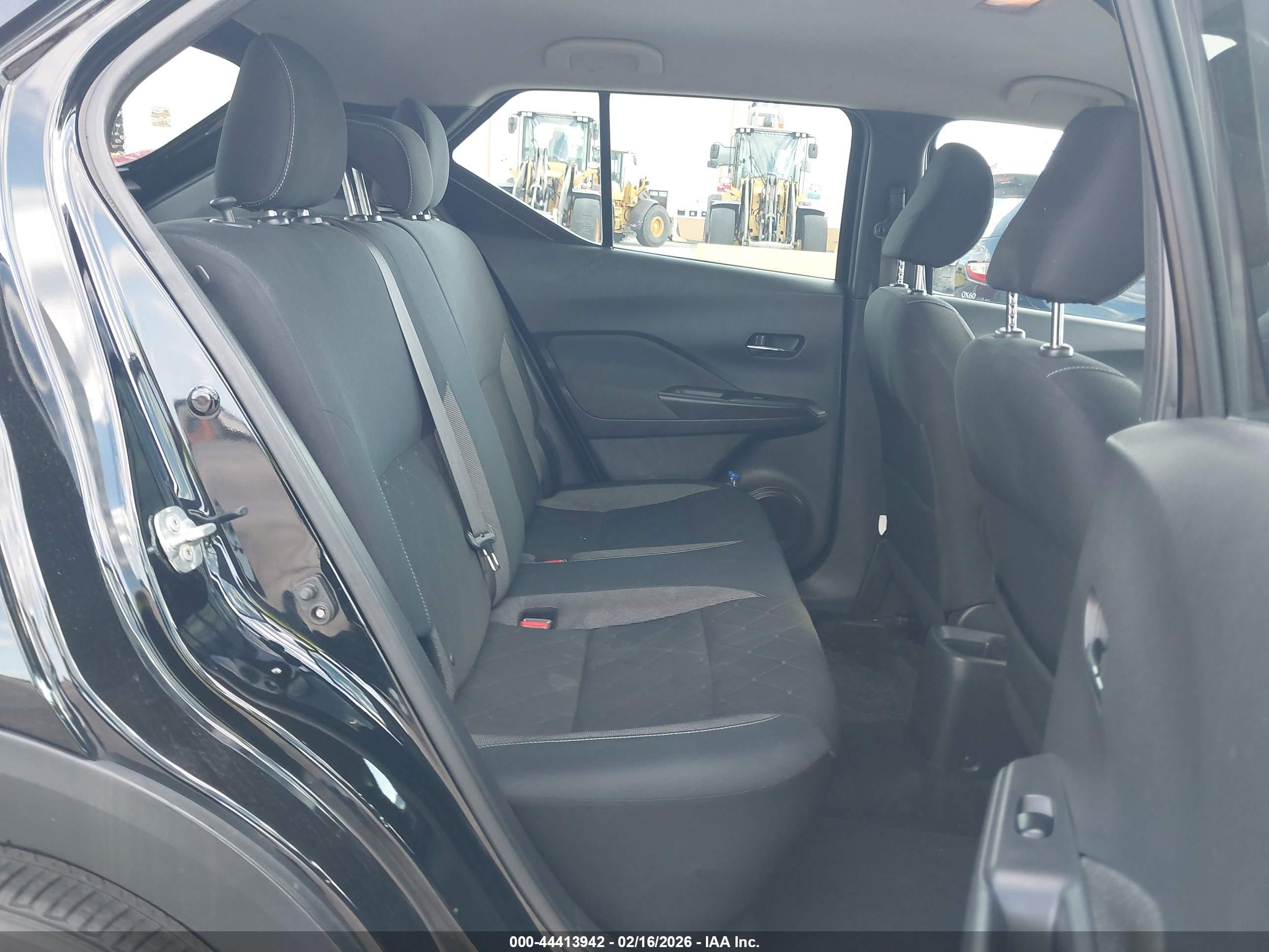 NISSAN KICKS image 8