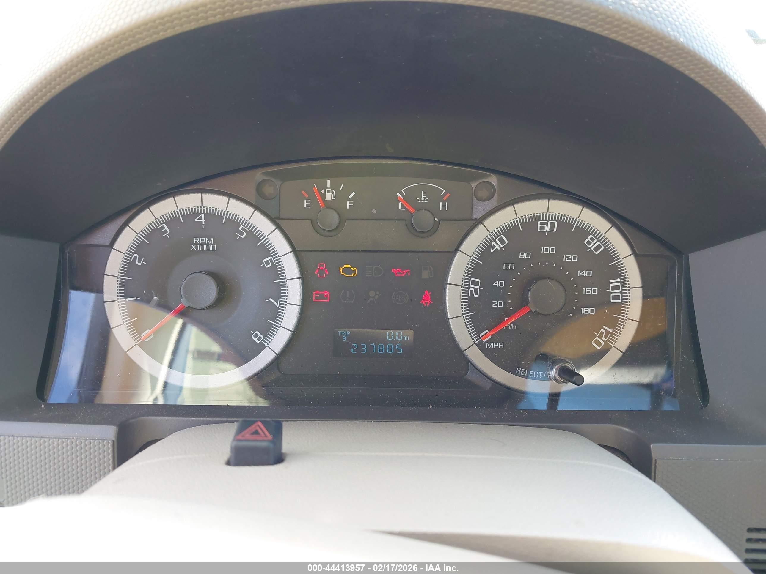 FORD ESCAPE image 7