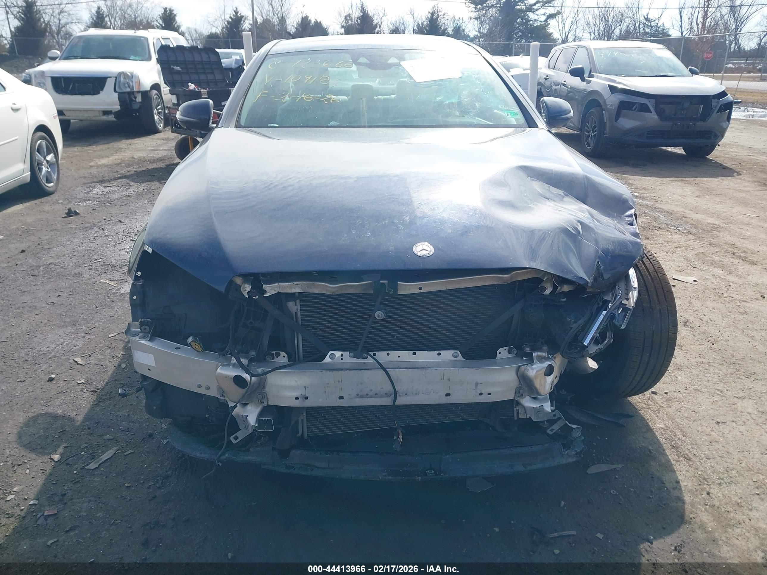 MERCEDES-BENZ E image 6