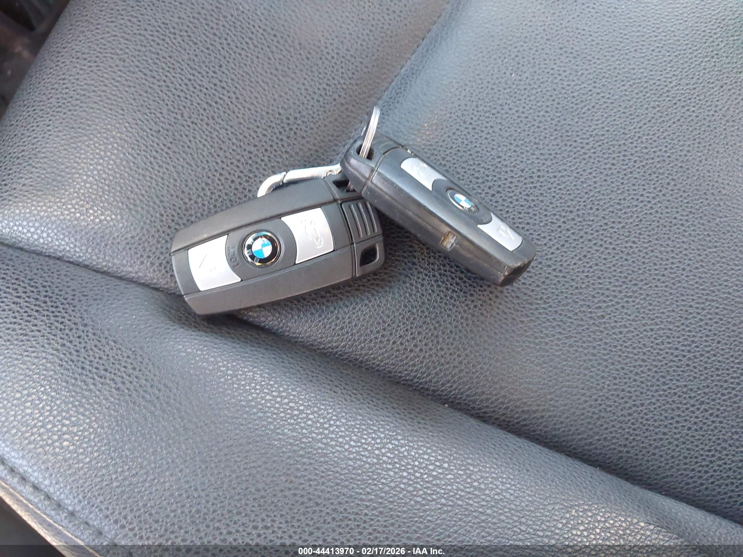BMW 328I image 11