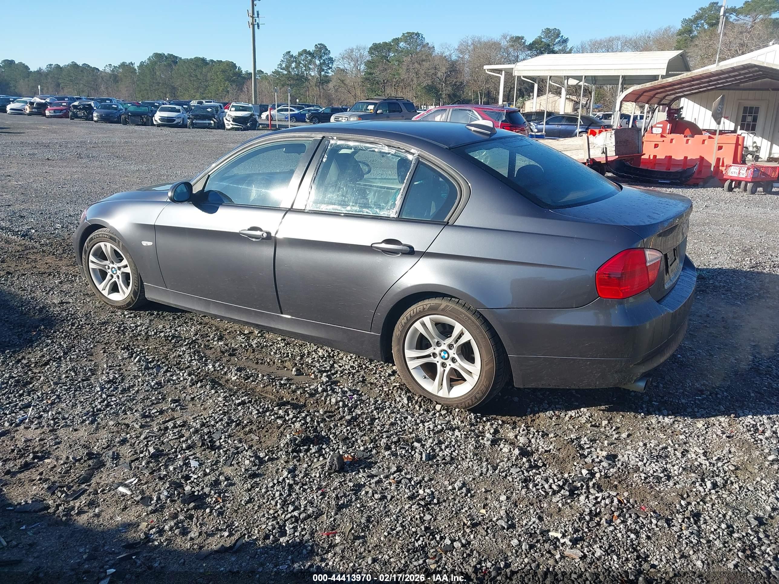 BMW 328I image 3