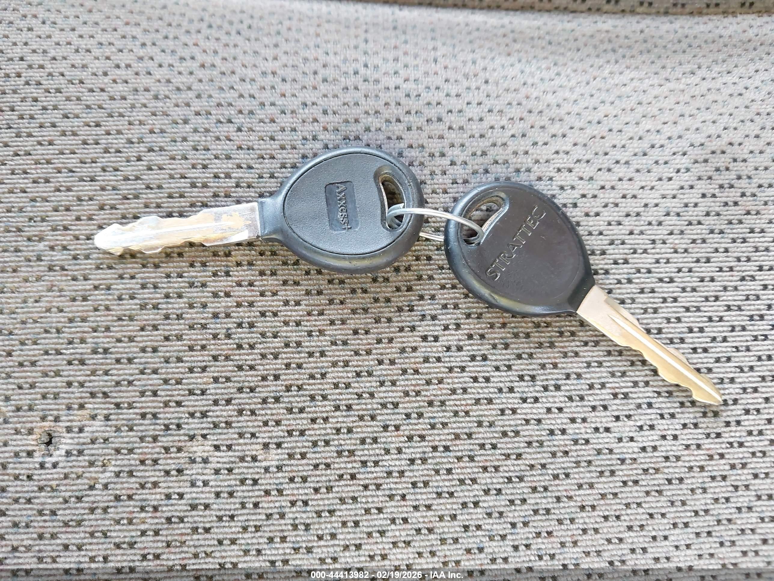DODGE DAKOTA image 11