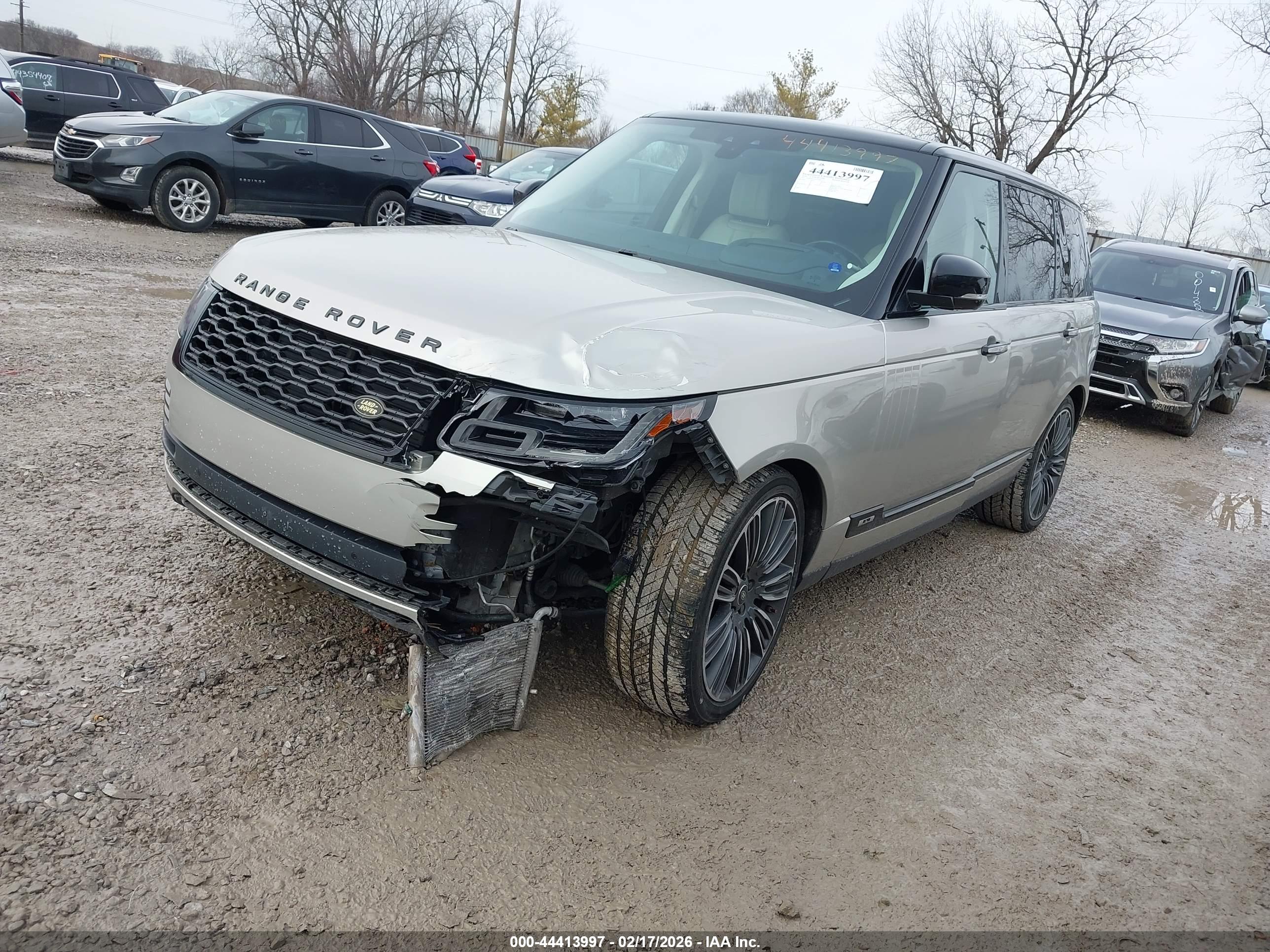 LAND ROVER image 2