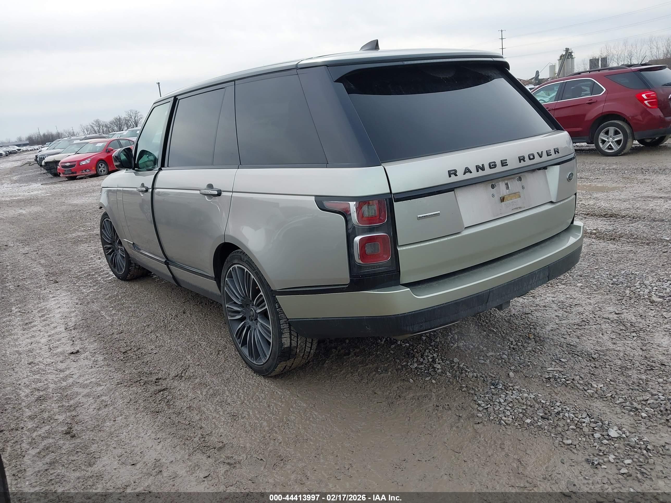 LAND ROVER image 3