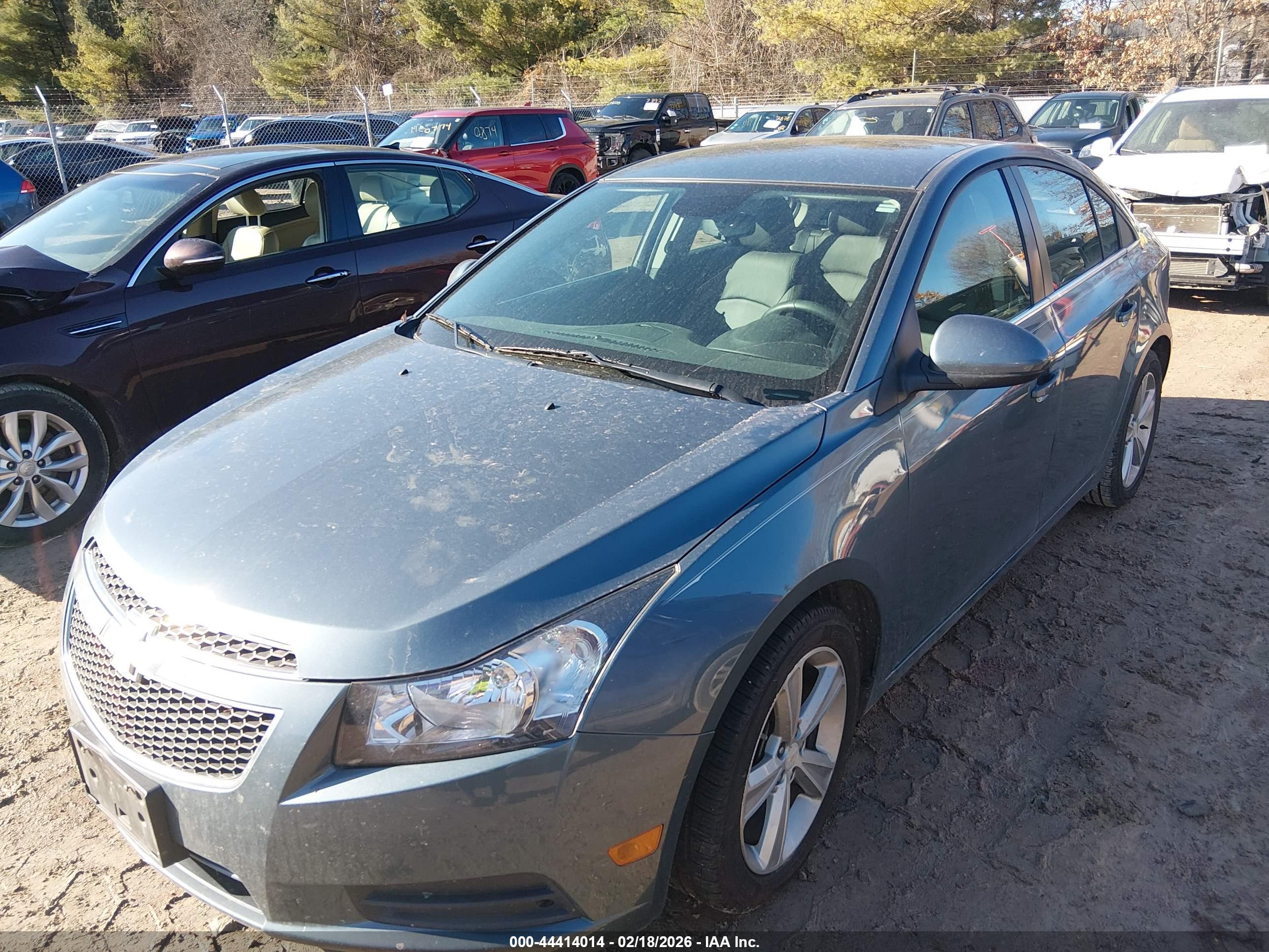 CHEVROLET CRUZE image 2