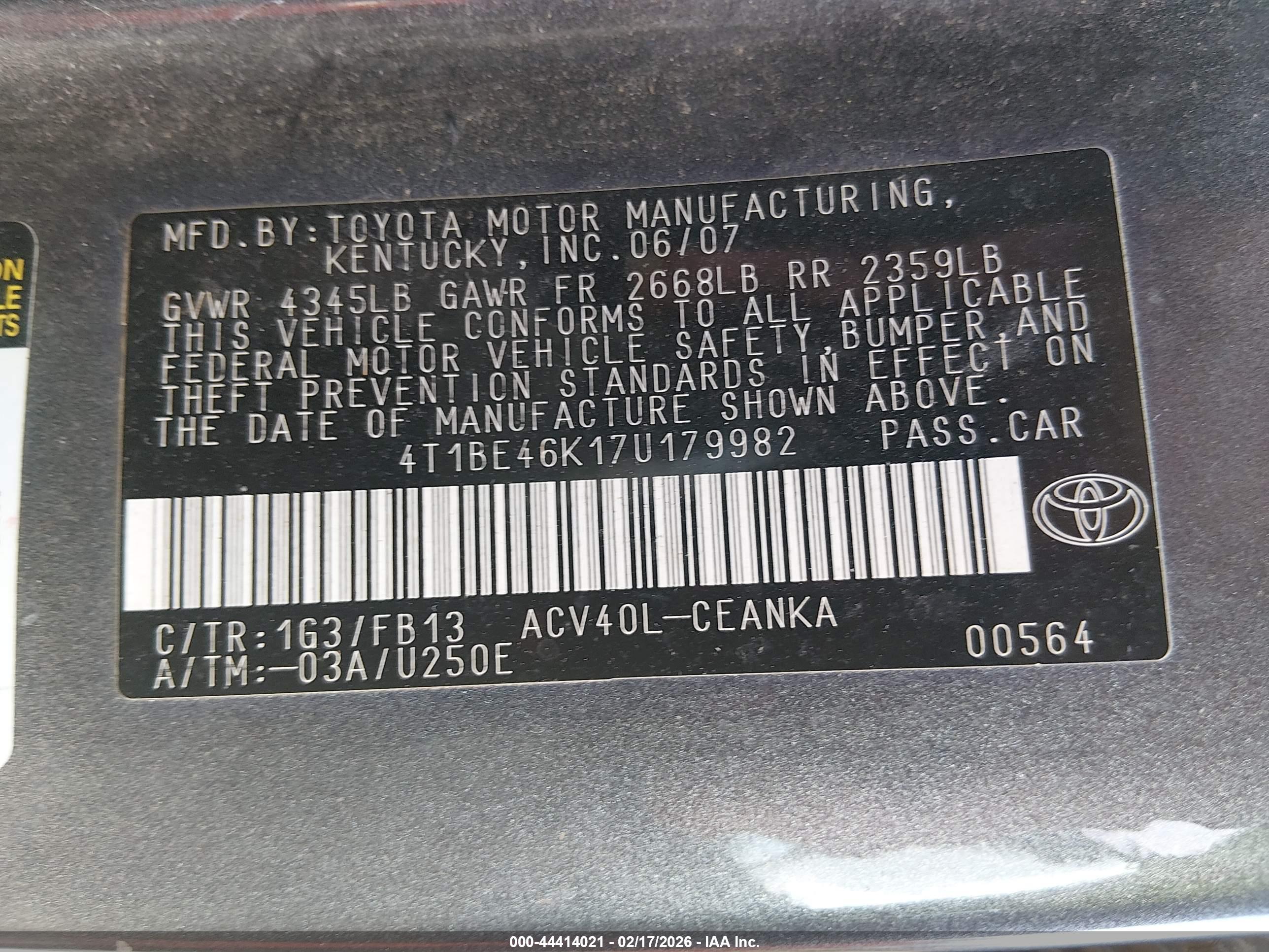 TOYOTA CAMRY image 9