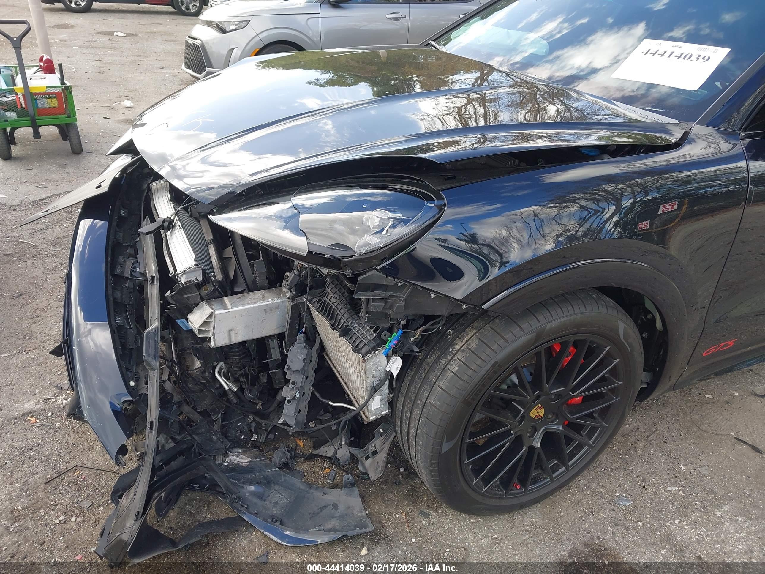 PORSCHE CAYENNE image 6