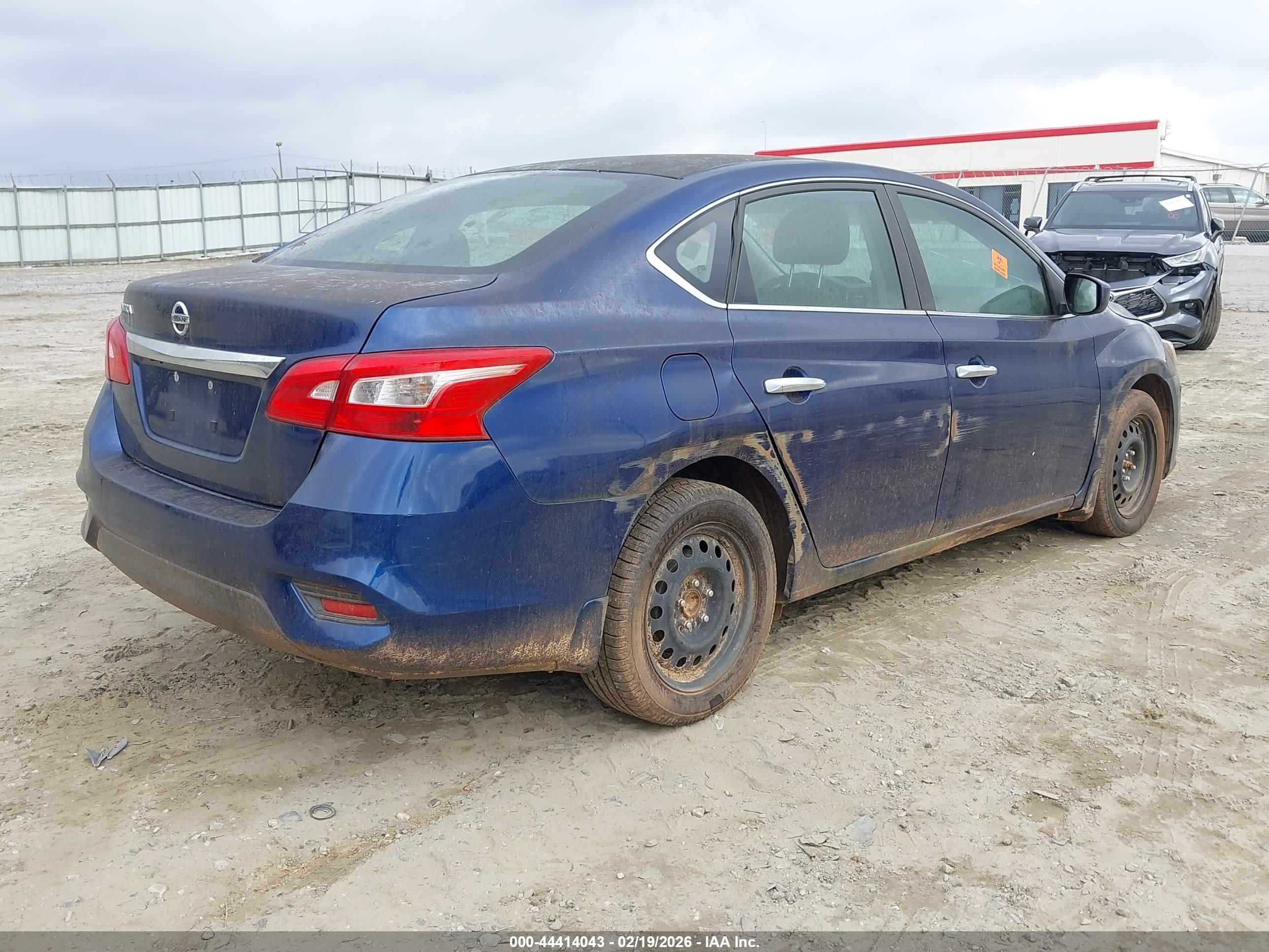 NISSAN SENTRA image 4