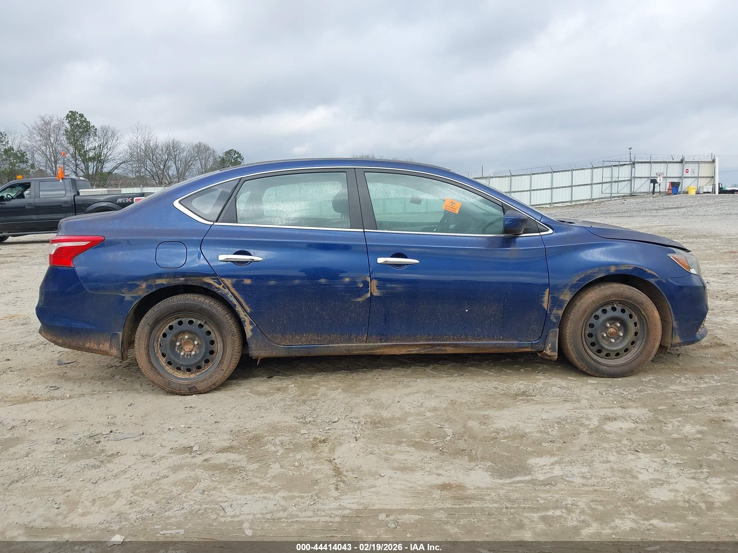 NISSAN SENTRA image 6