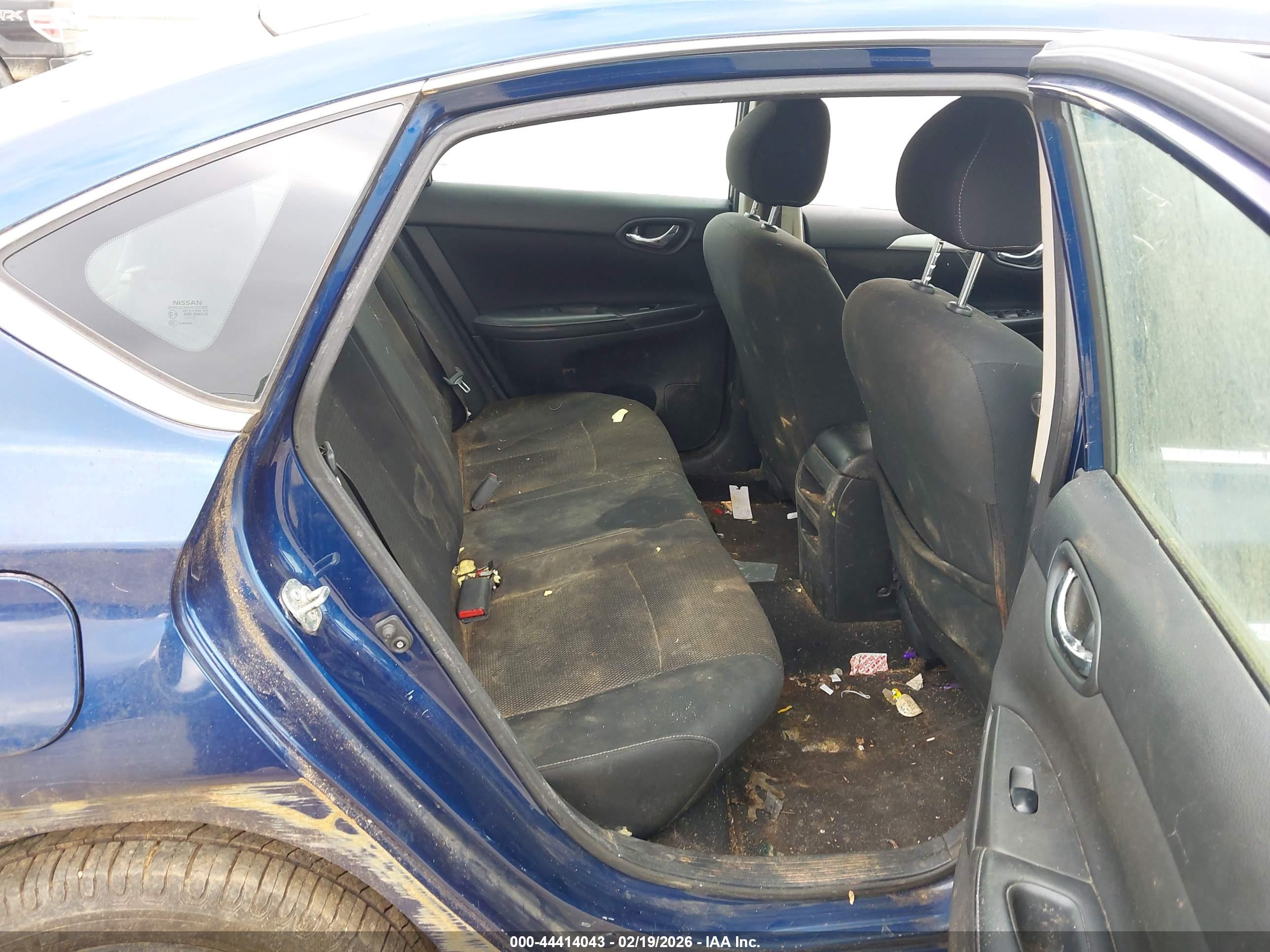 NISSAN SENTRA image 8