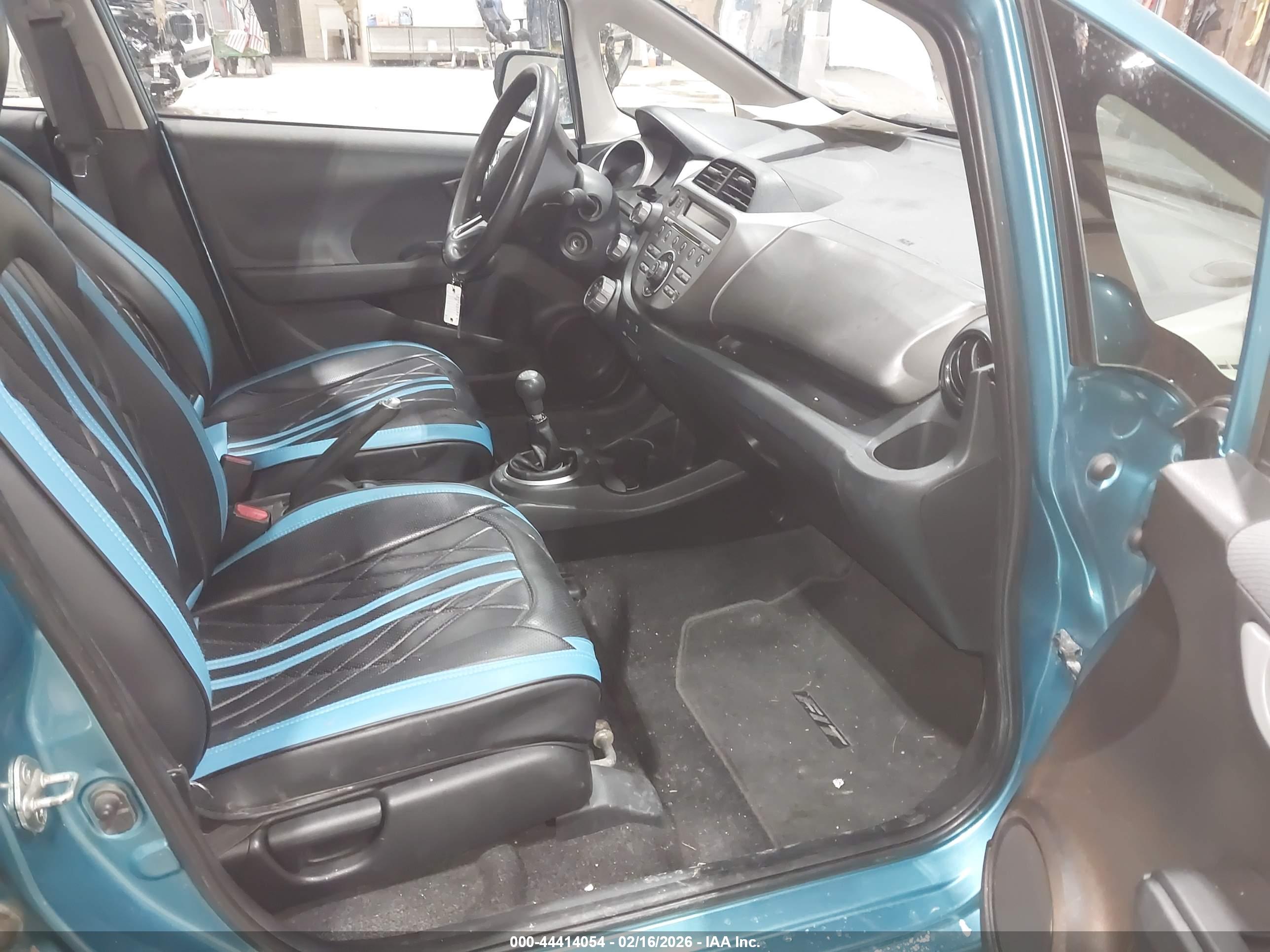 HONDA FIT image 5