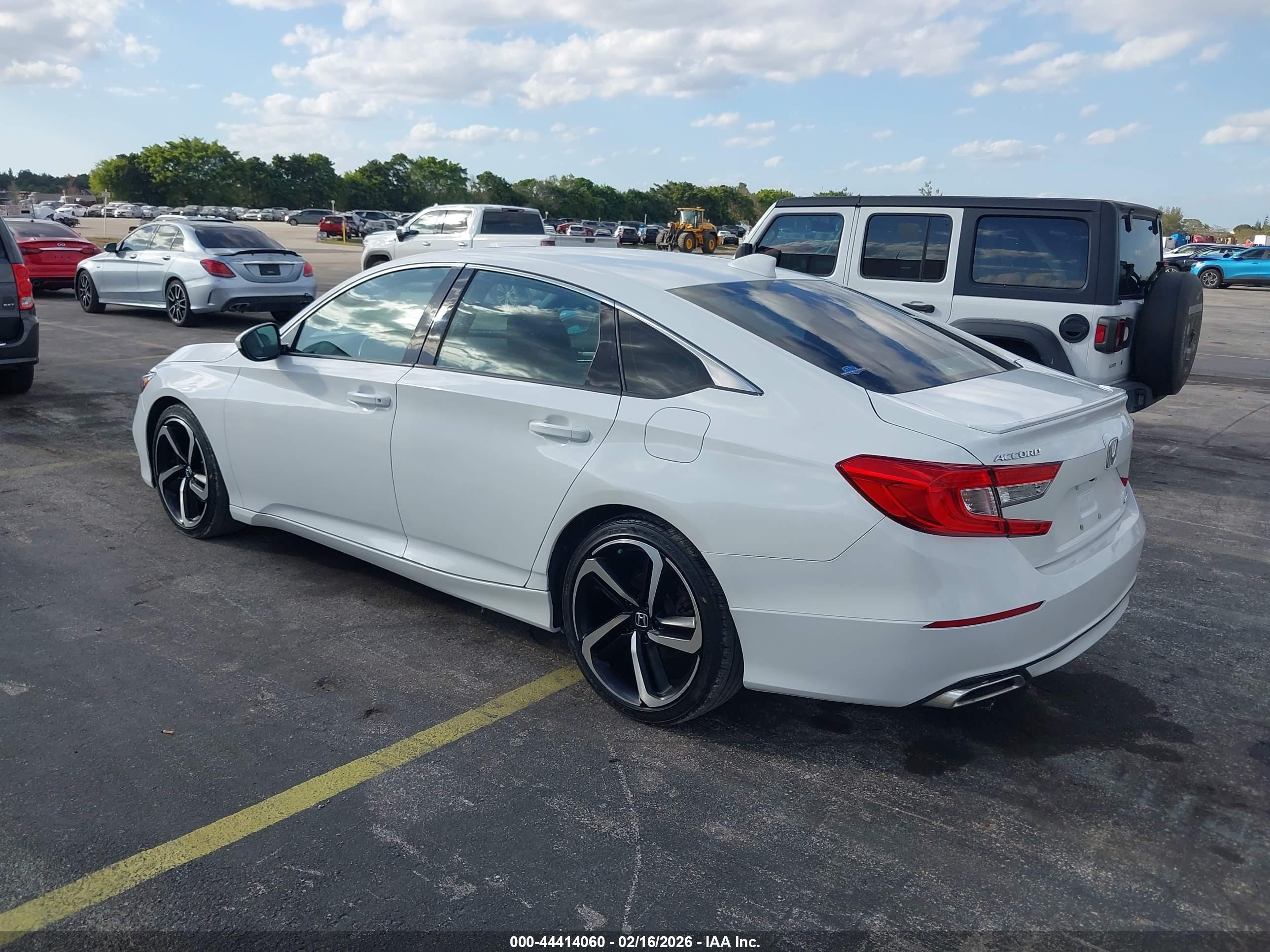 HONDA ACCORD image 3