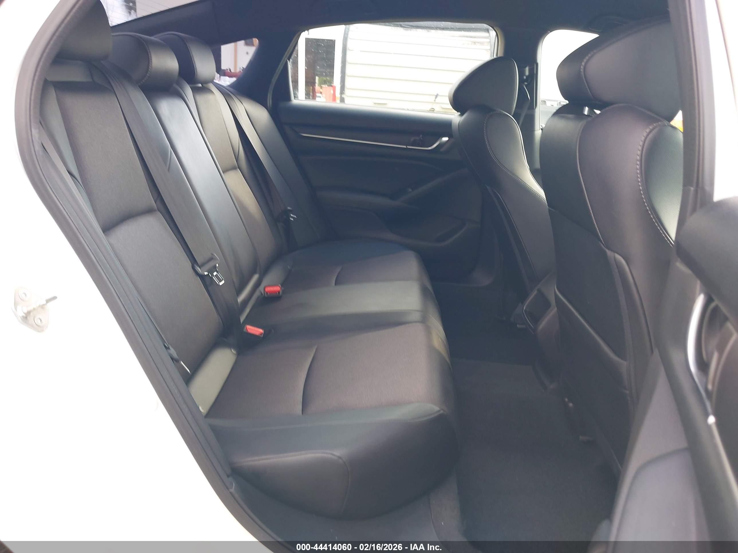 HONDA ACCORD image 8