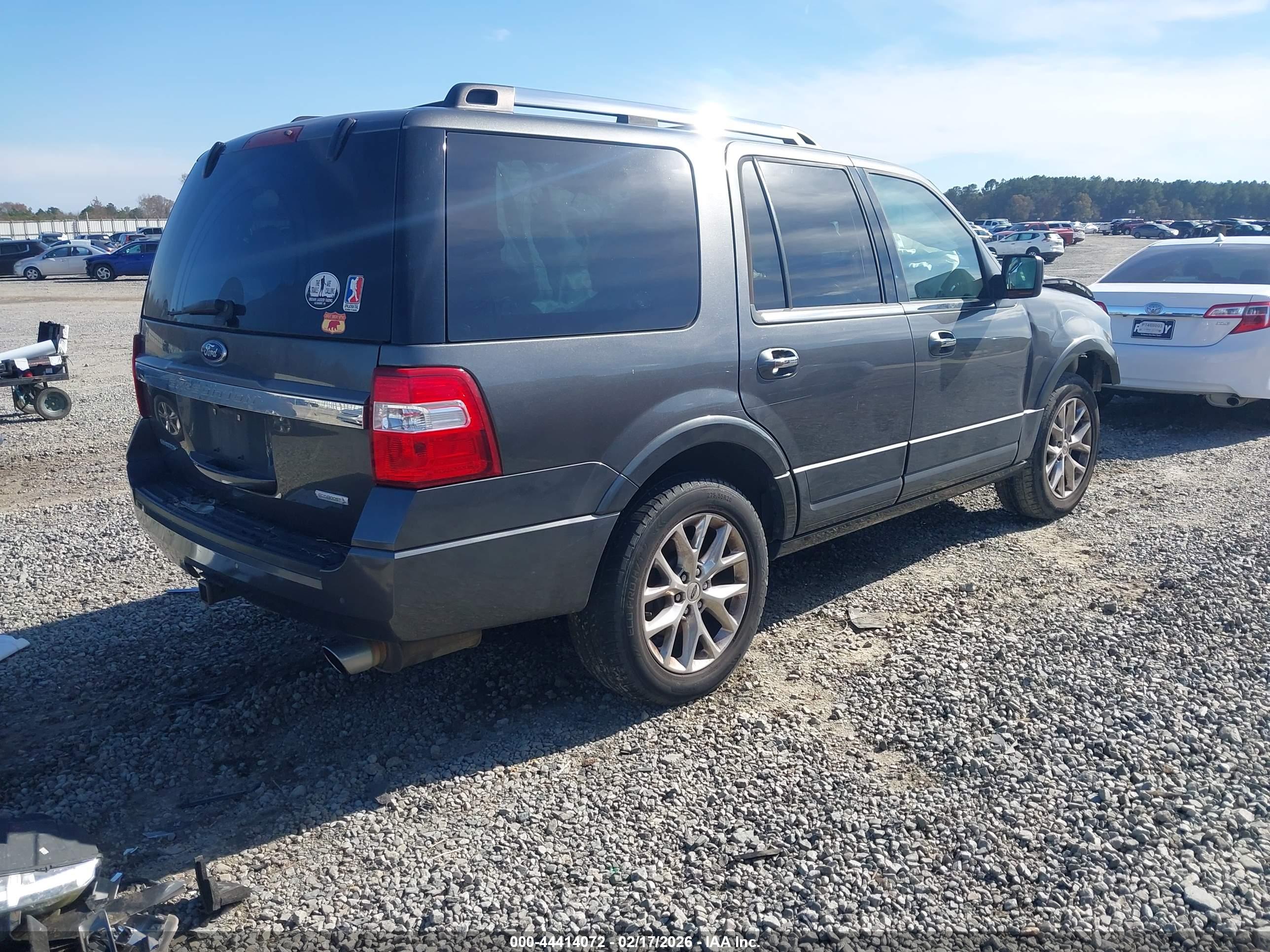 FORD EXPEDITION image 4