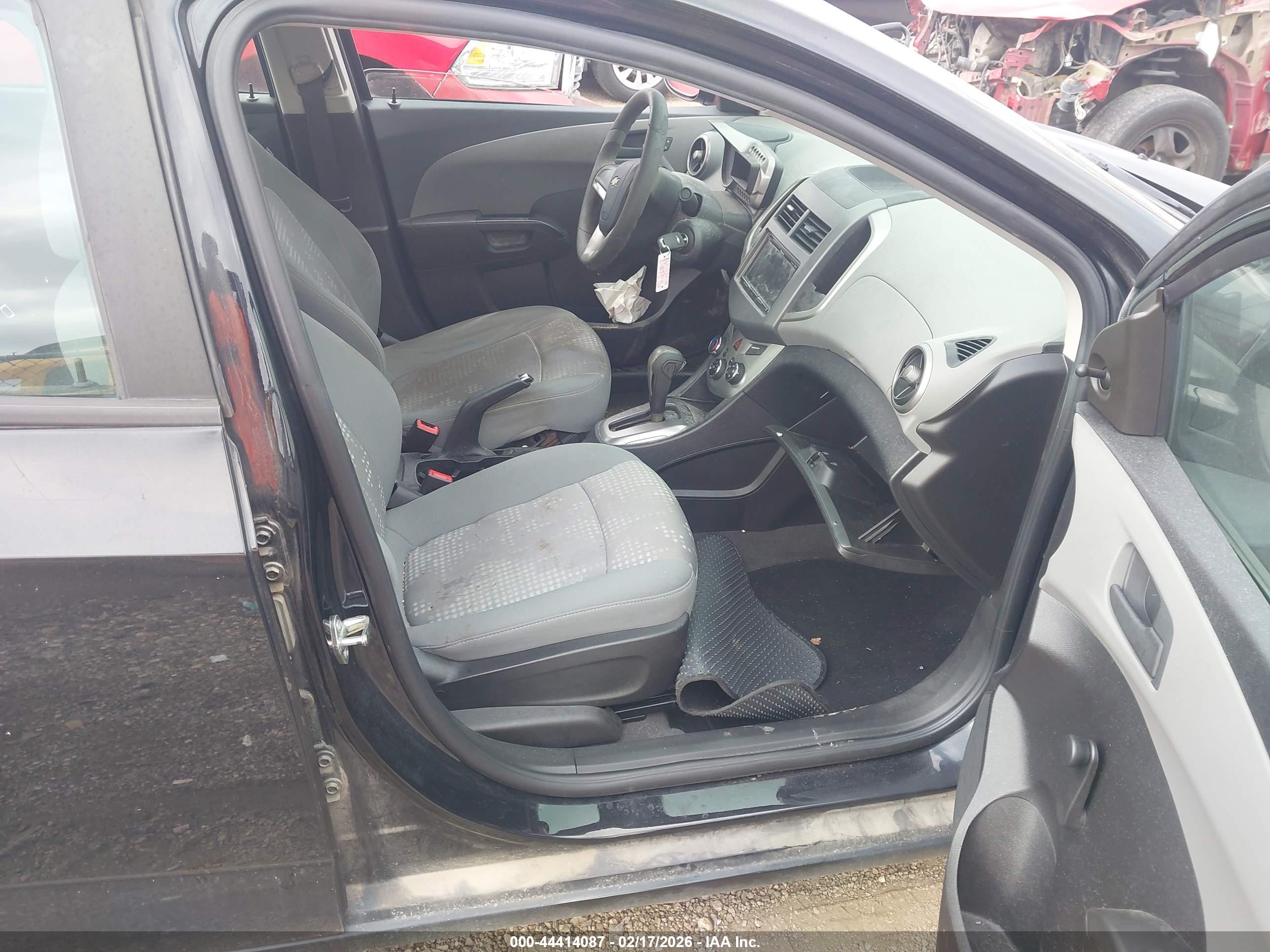 CHEVROLET SONIC image 5