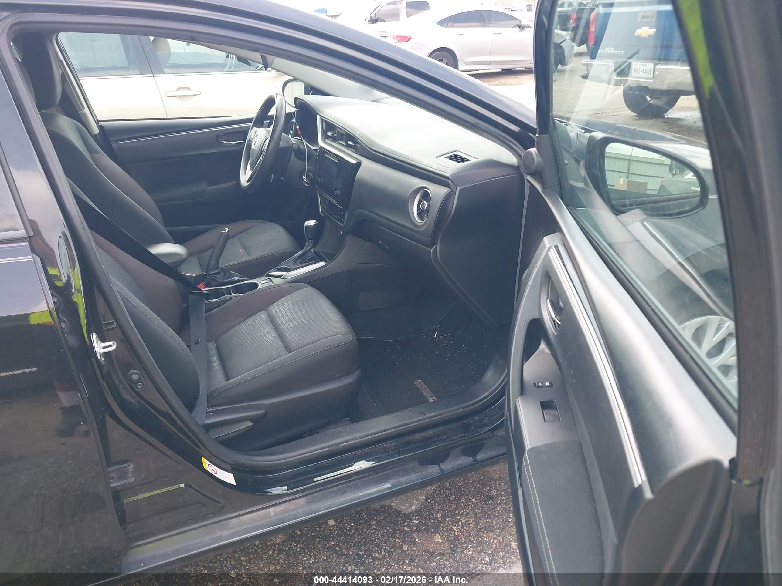 TOYOTA COROLLA image 5