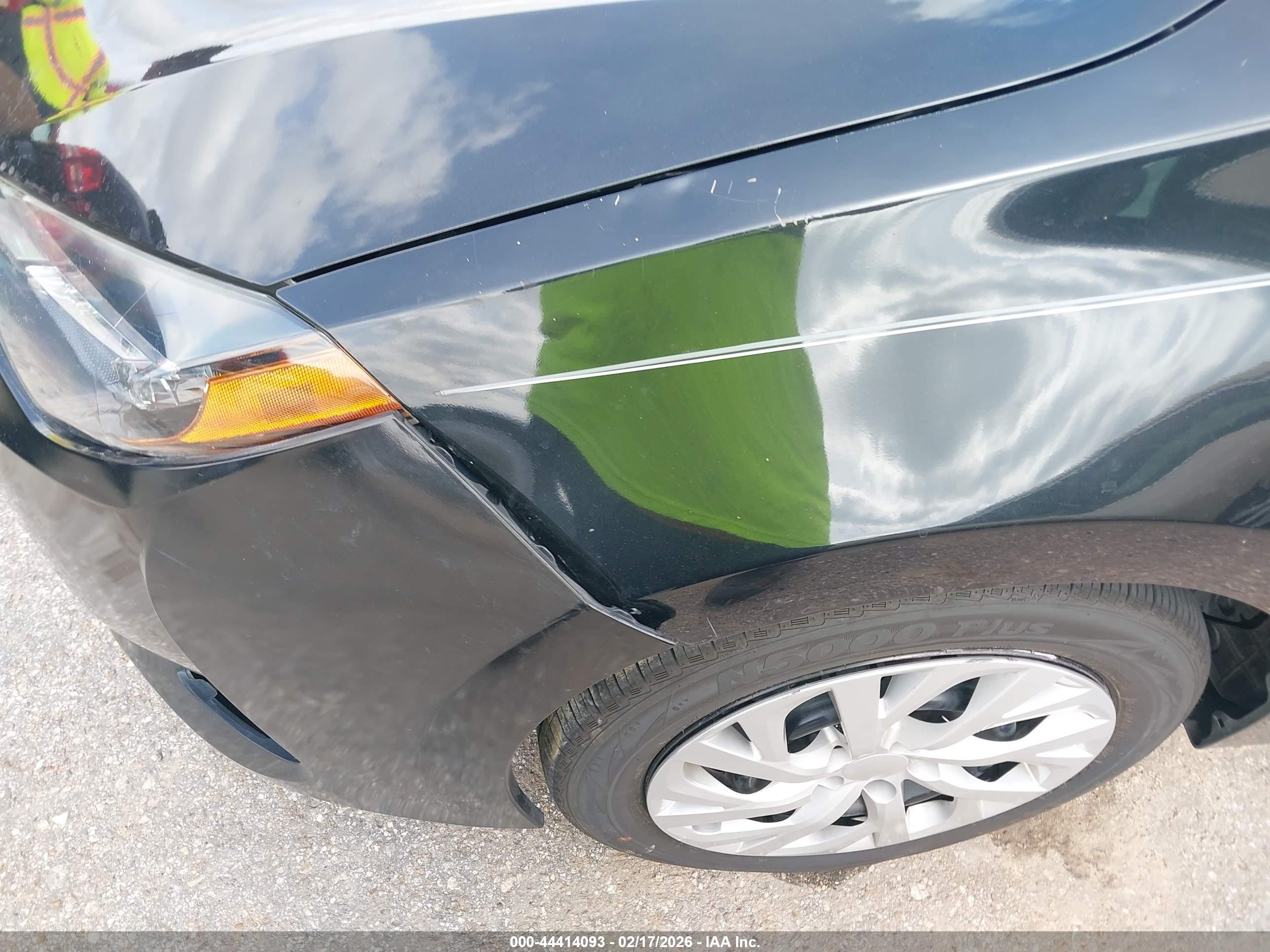 TOYOTA COROLLA image 6