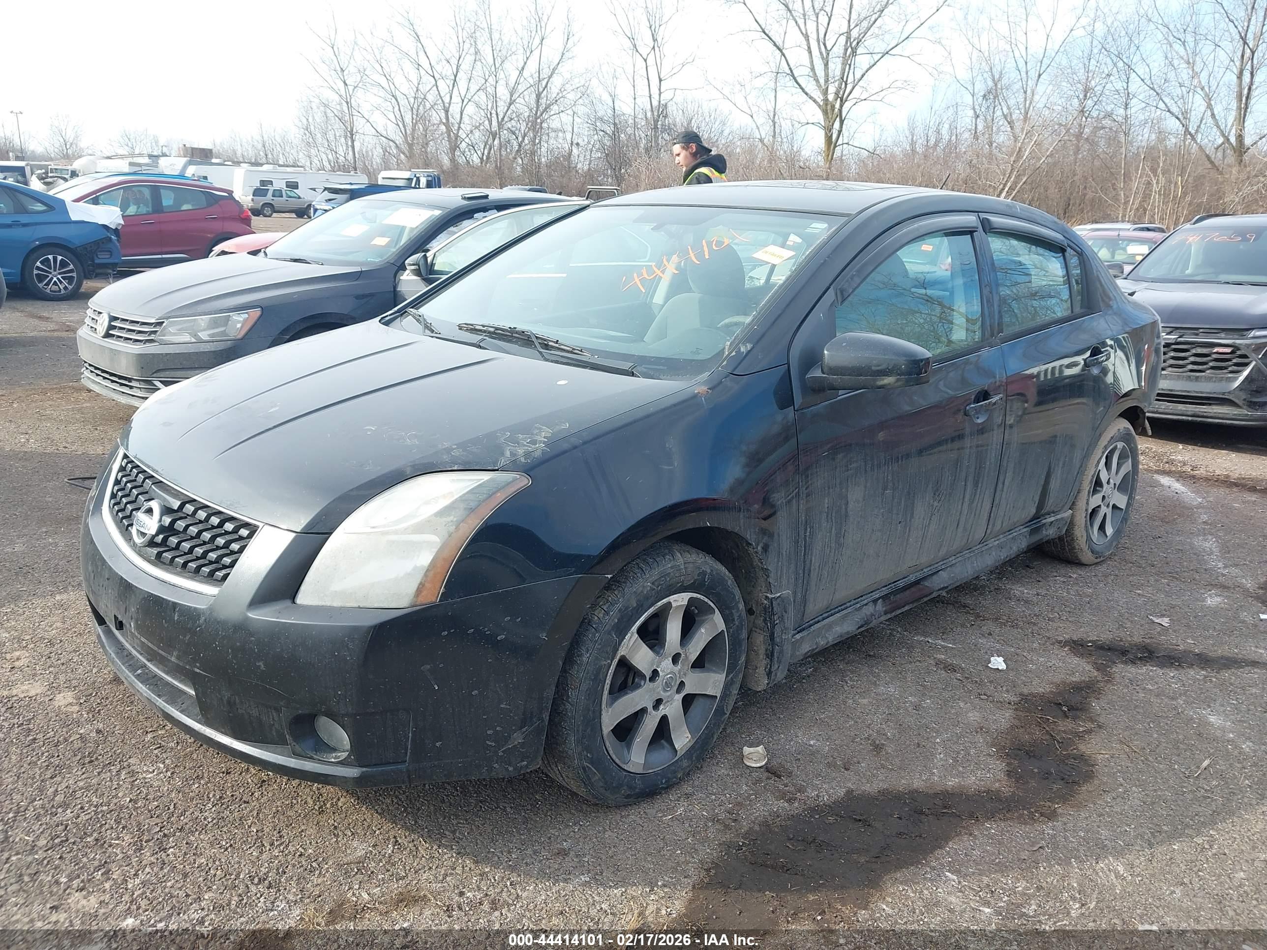 NISSAN SENTRA image 2