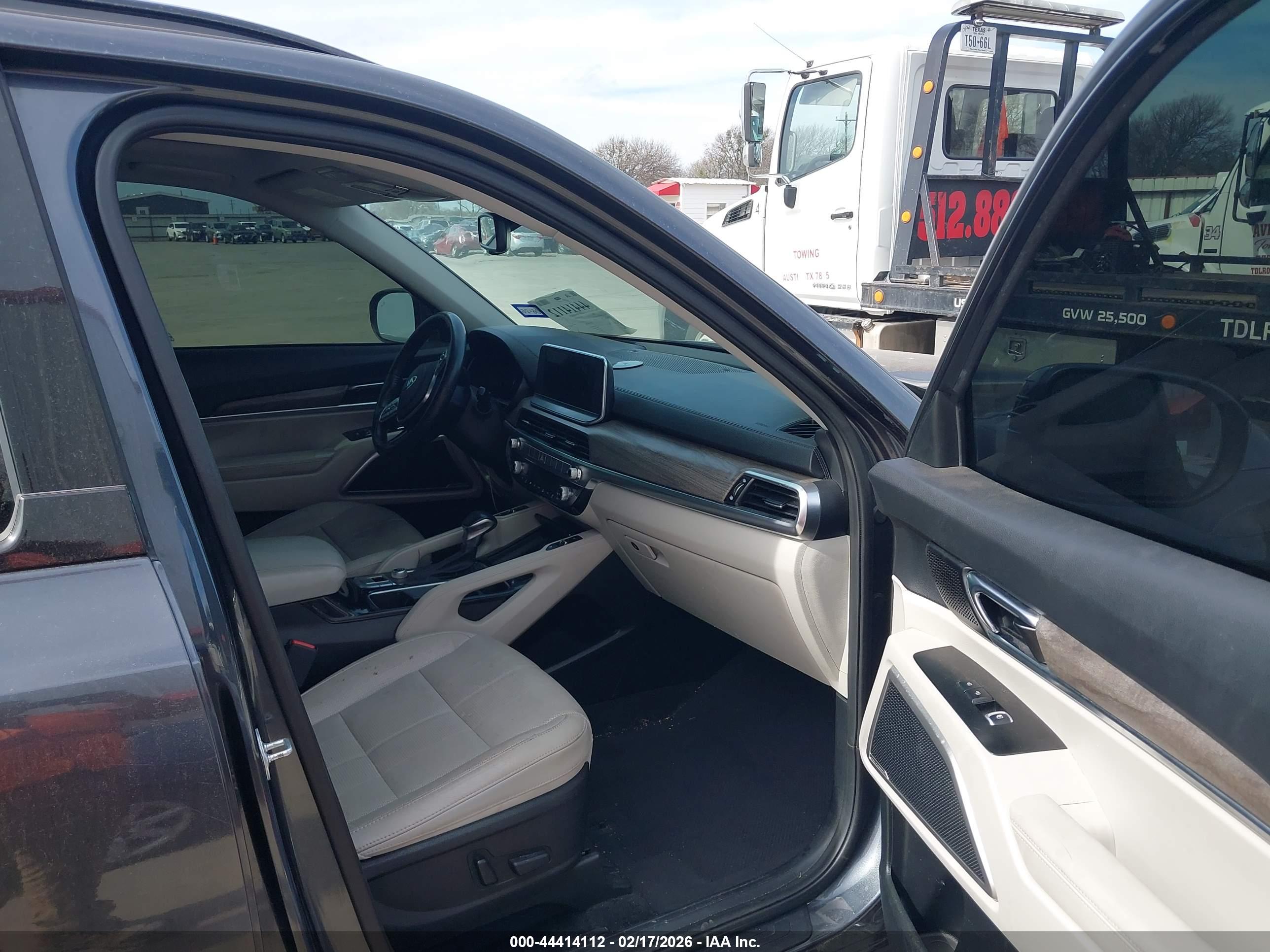 KIA TELLURIDE image 5