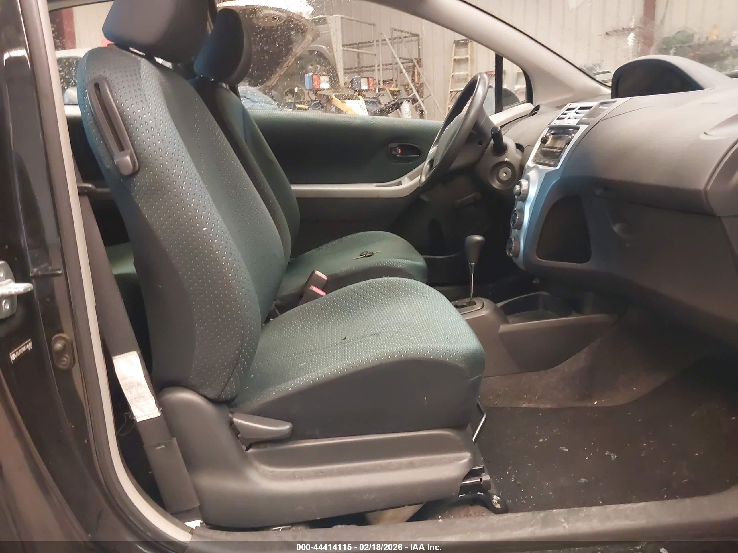 TOYOTA YARIS image 5