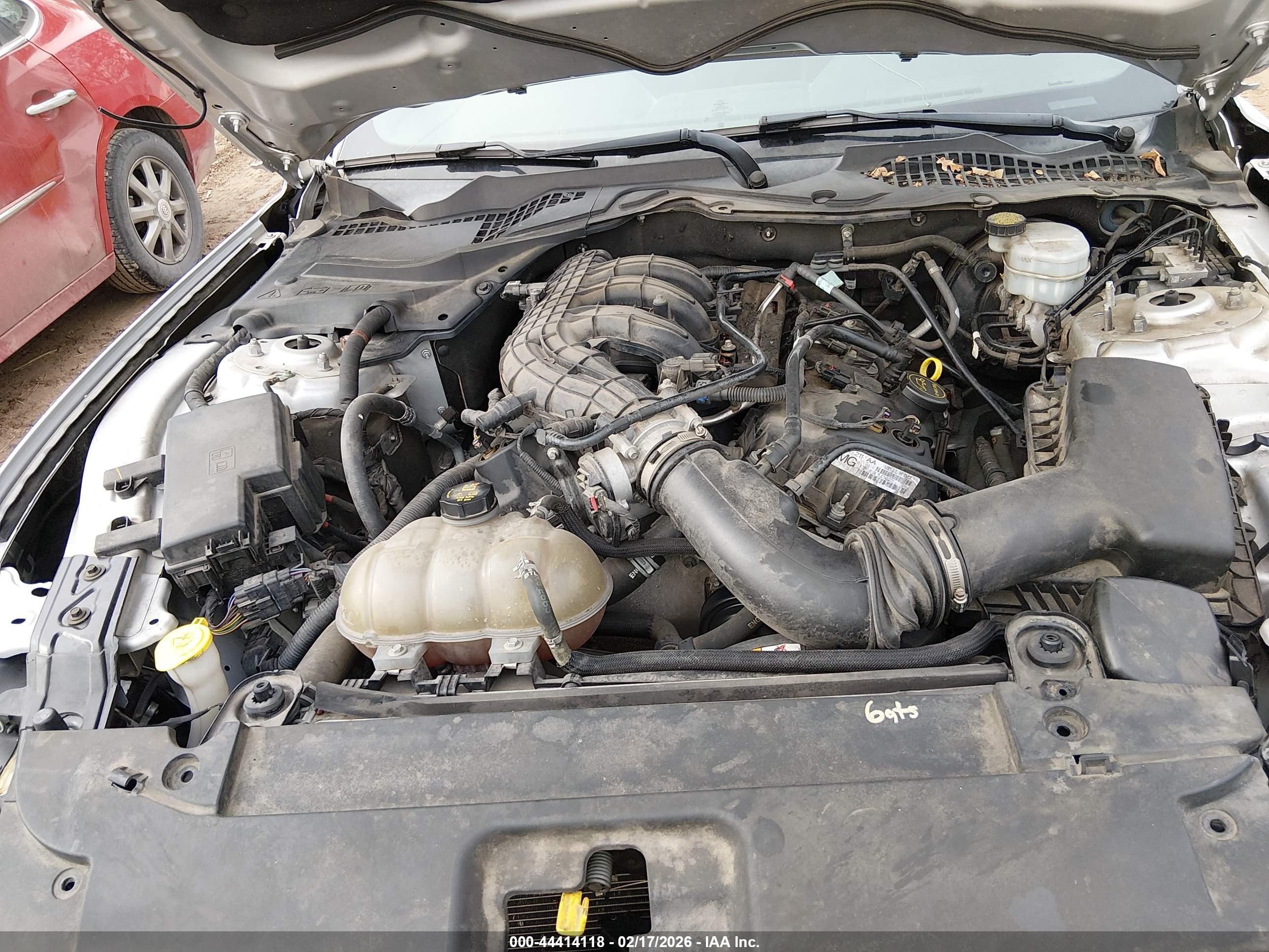 FORD MUSTANG image 10