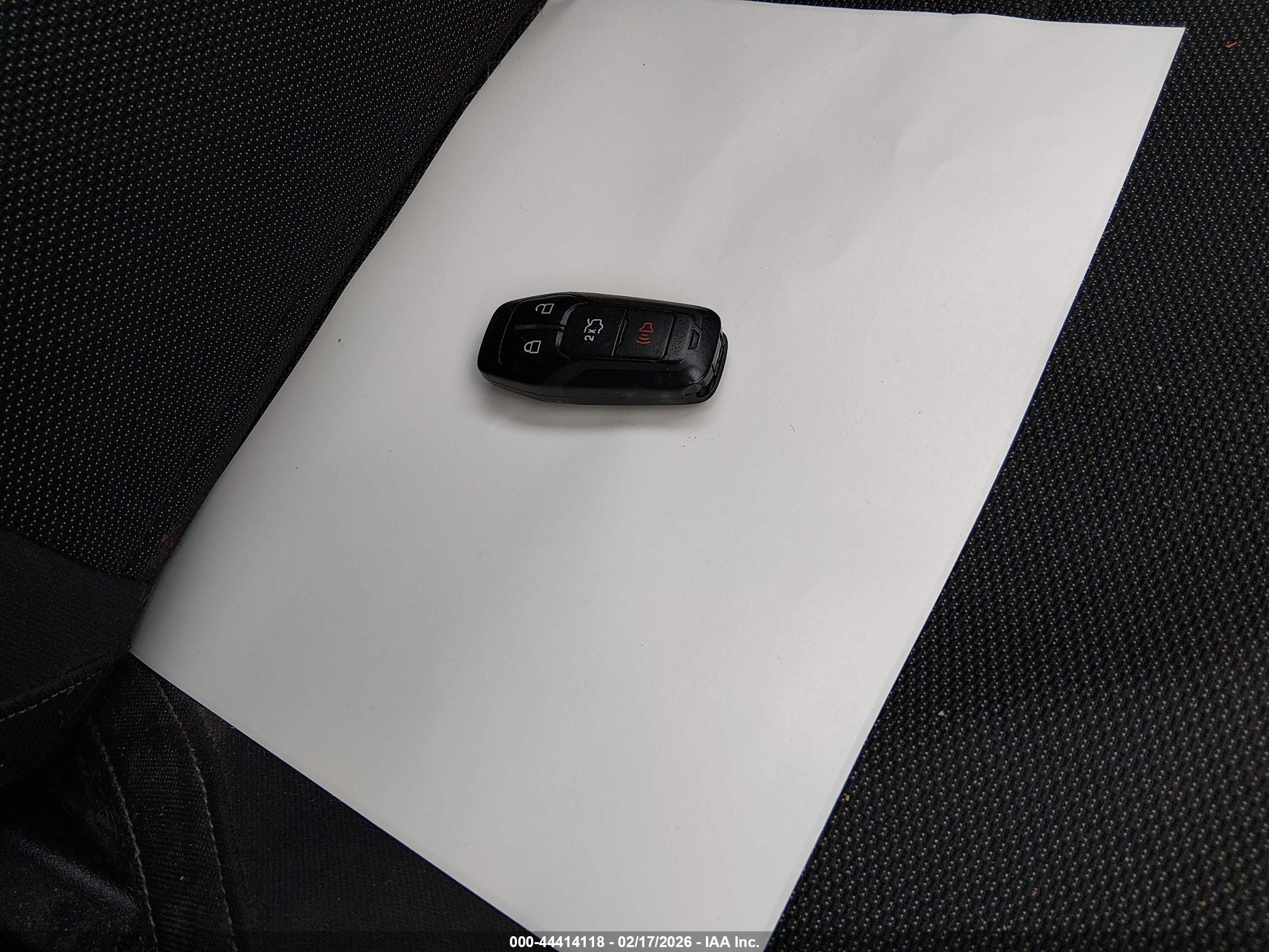 FORD MUSTANG image 11