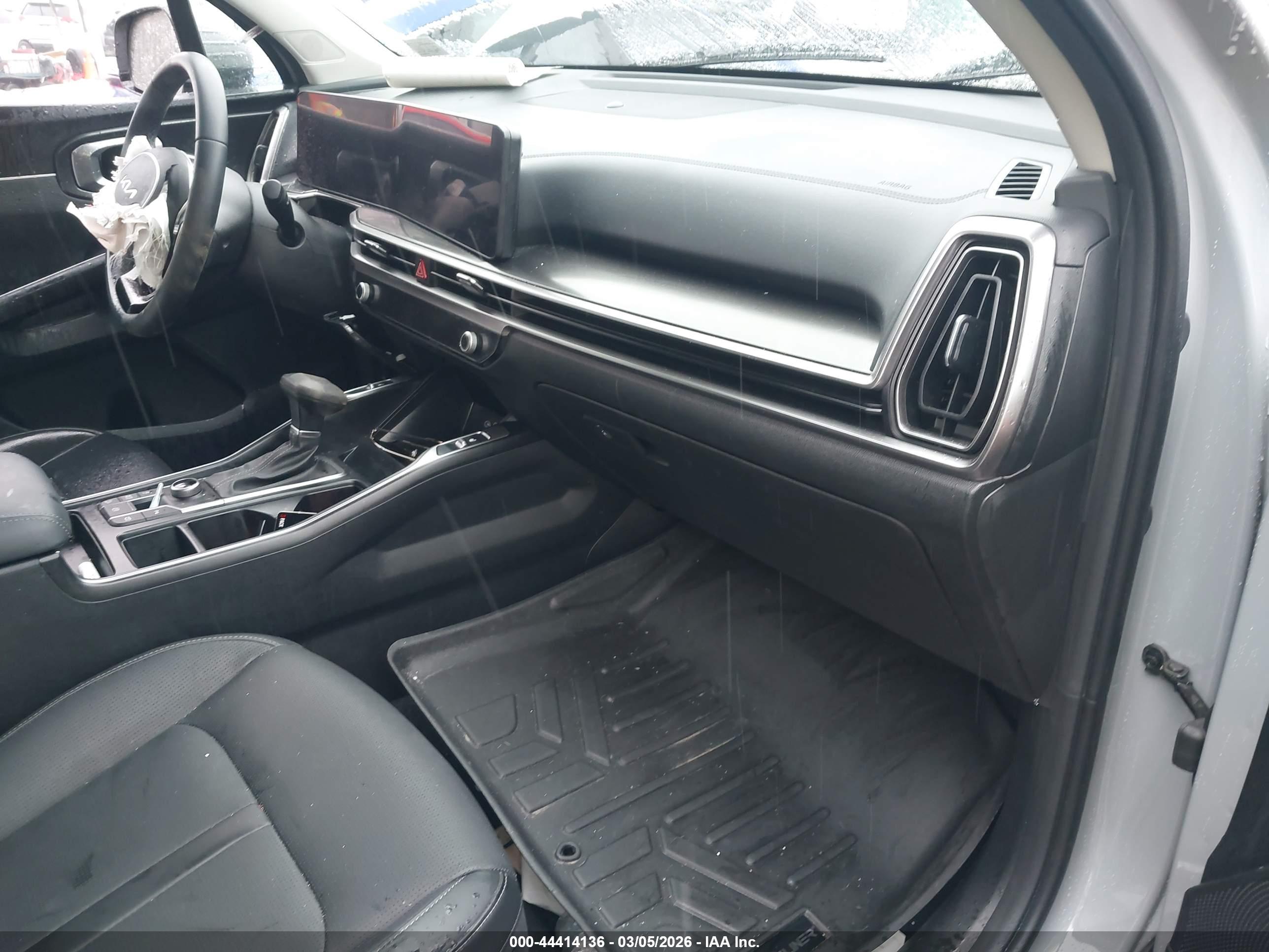 KIA SORENTO image 5