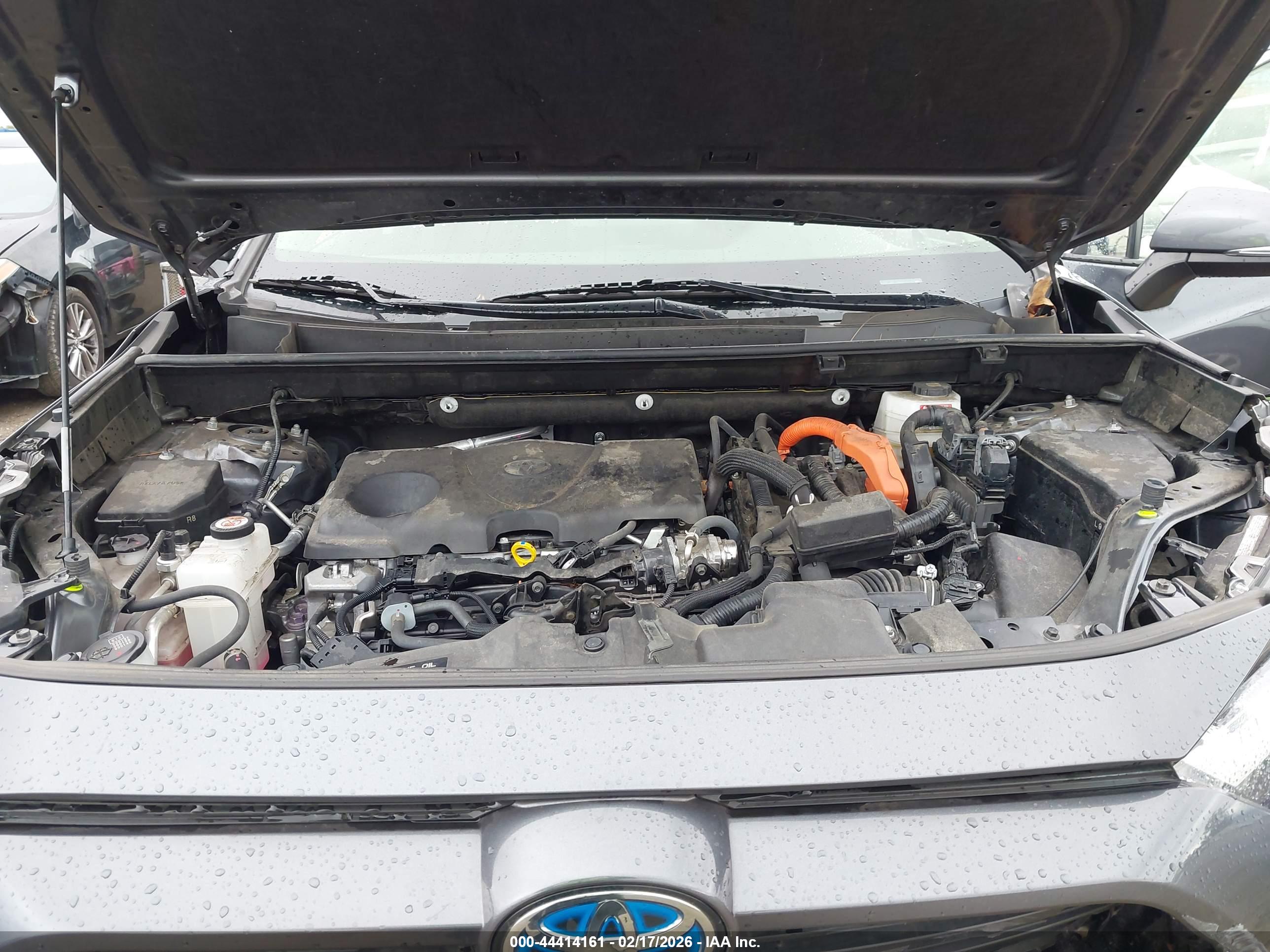 TOYOTA RAV4 image 10