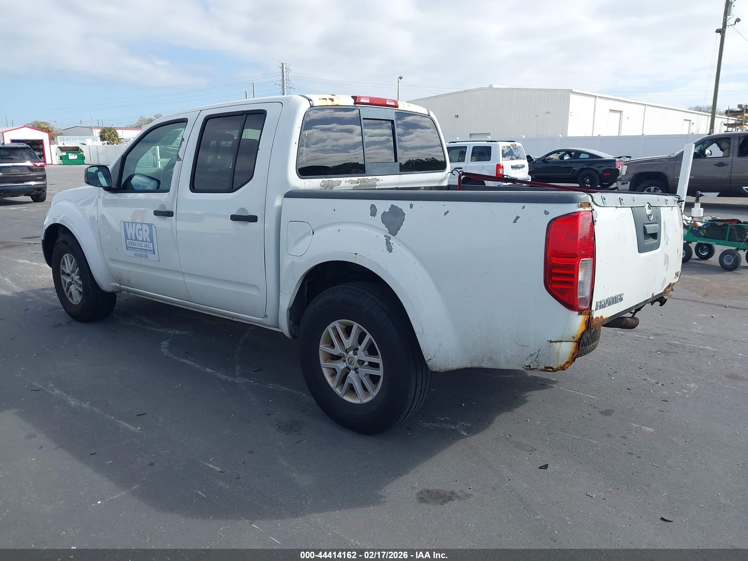 NISSAN FRONTIER image 3